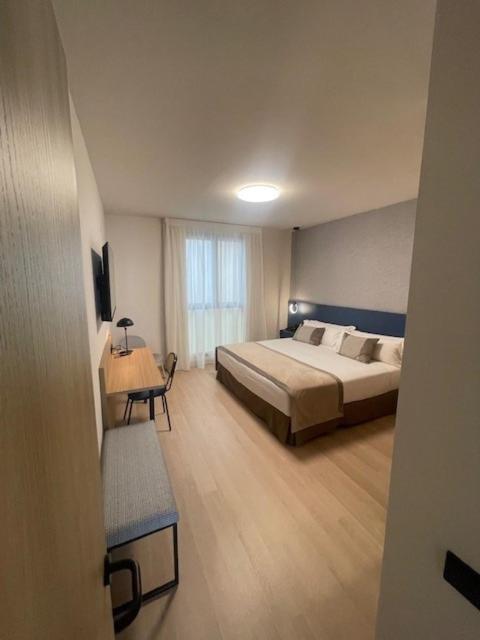 Suite with Terrace - Photo 8