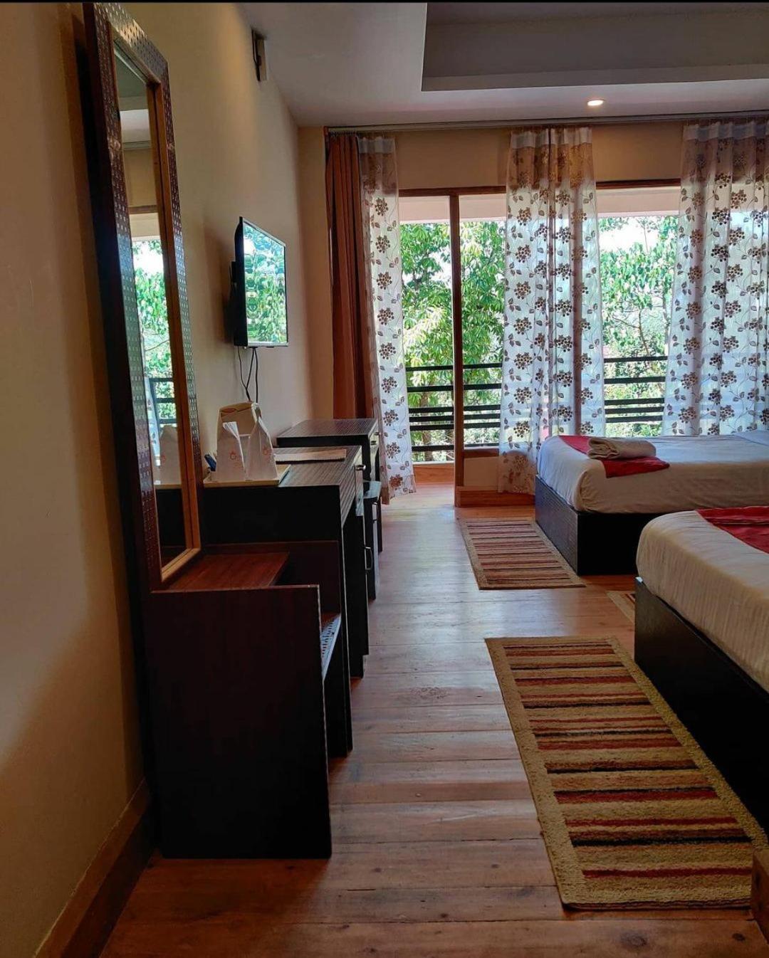 Superior Twin Room photo 2