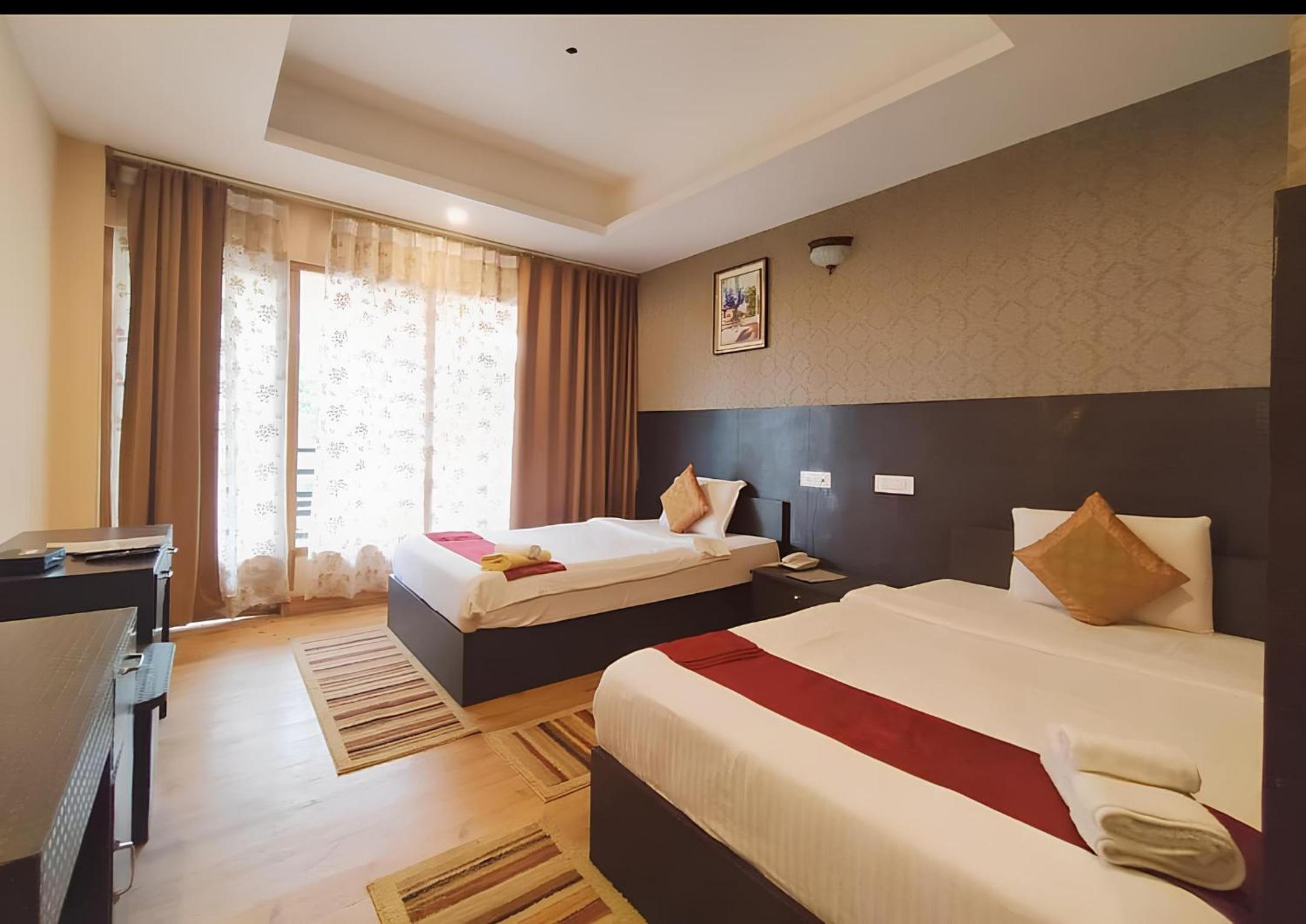 Superior Twin Room photo 3