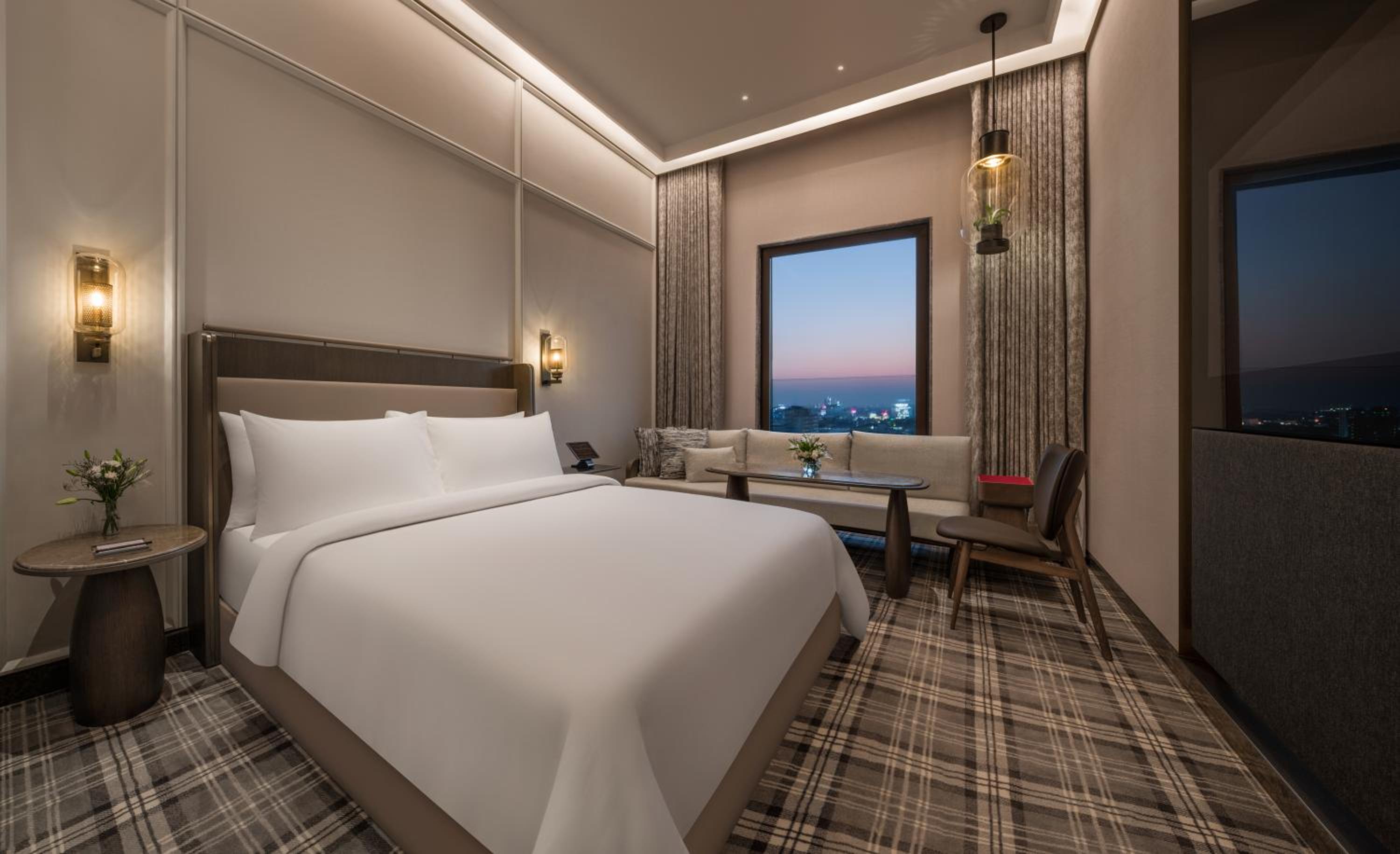Club Room with Complementary - Lounge Access (High Tea & Happy Hours) and 4 pieces Laundry per Day thumbnail 6