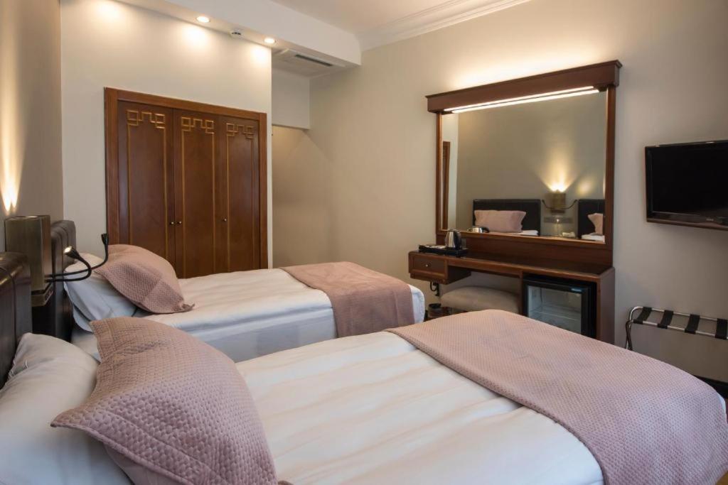 Budget Double Room photo 1