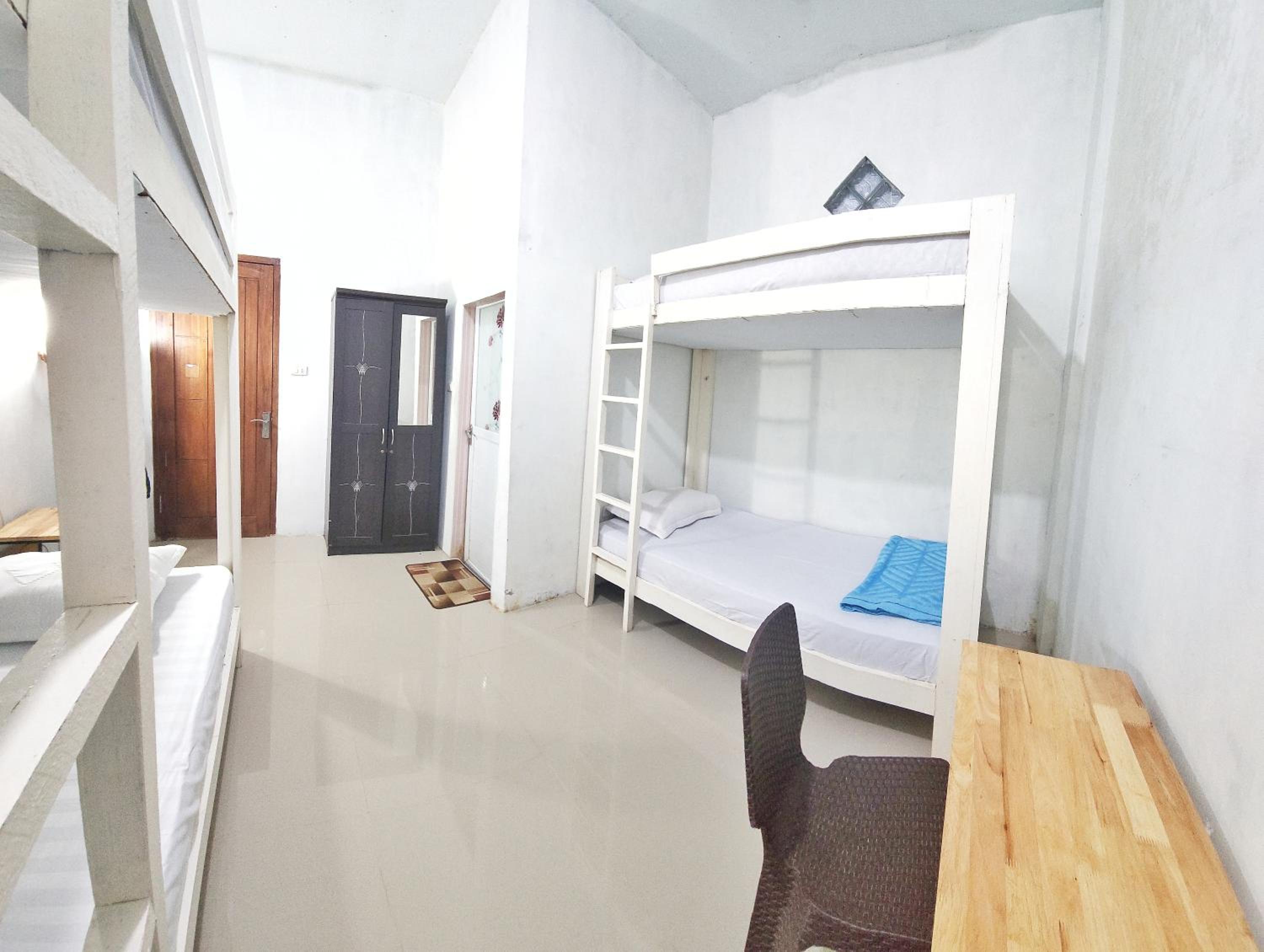Large Twin Room