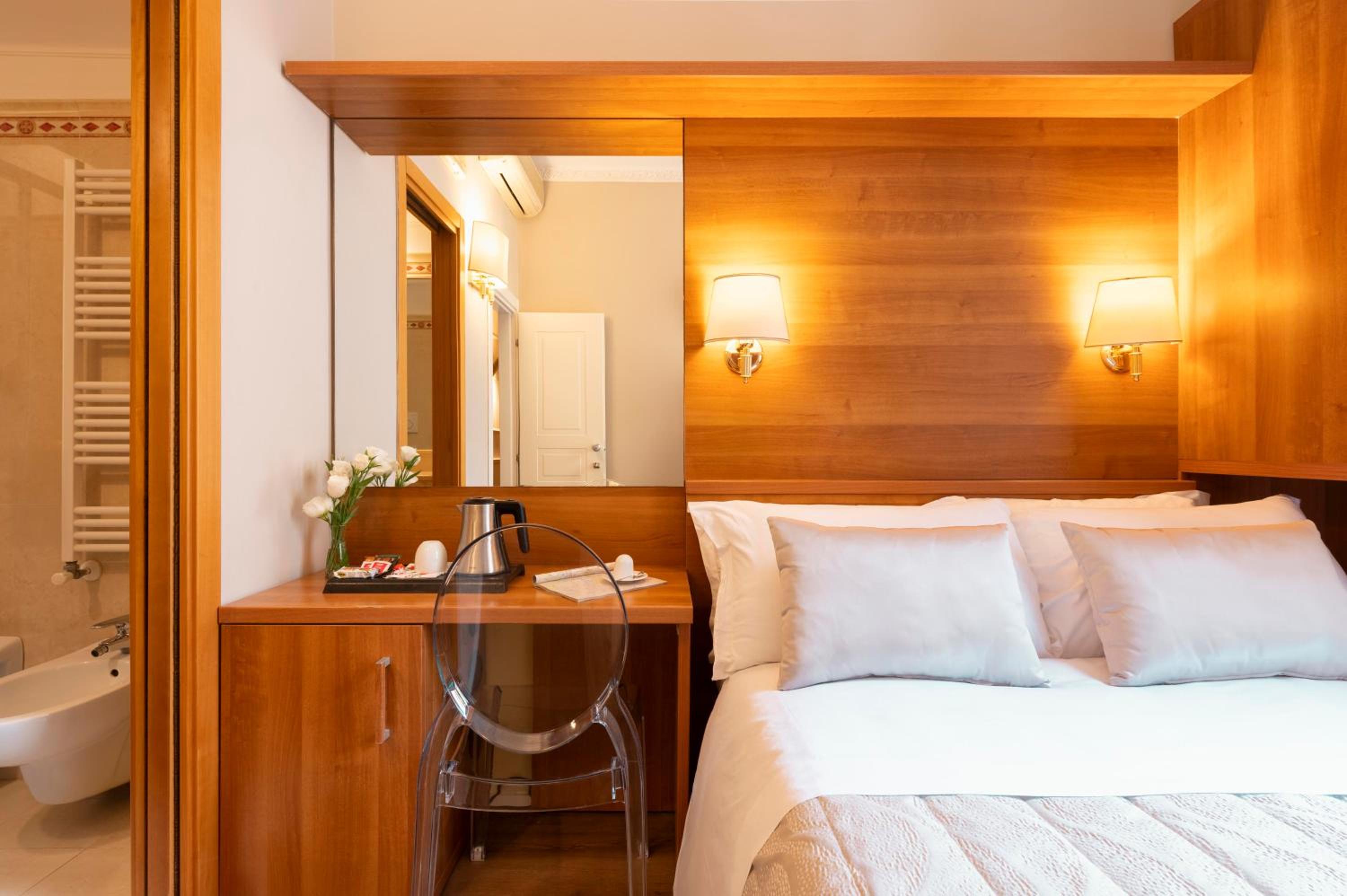 Single Room photo 3