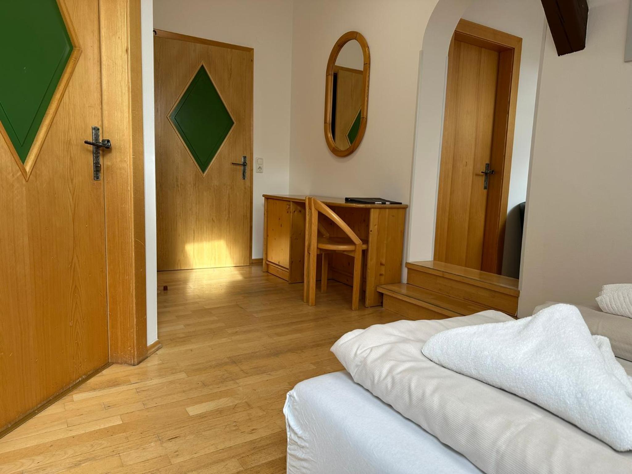 Sextuple Room - Photo 1