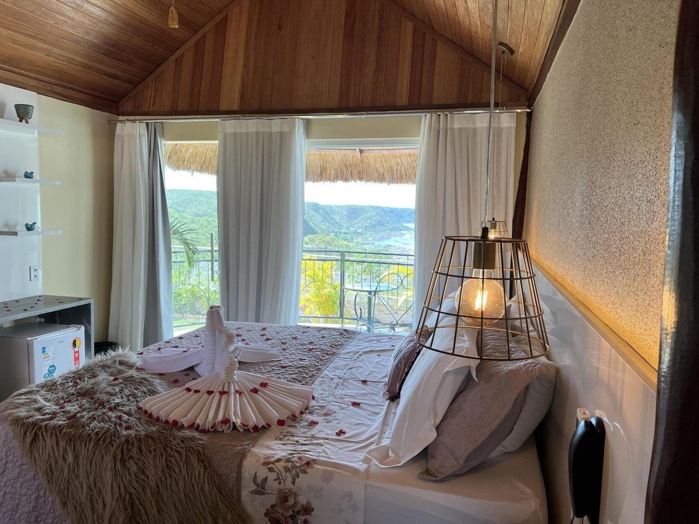 Queen Suite with Spa Bath
