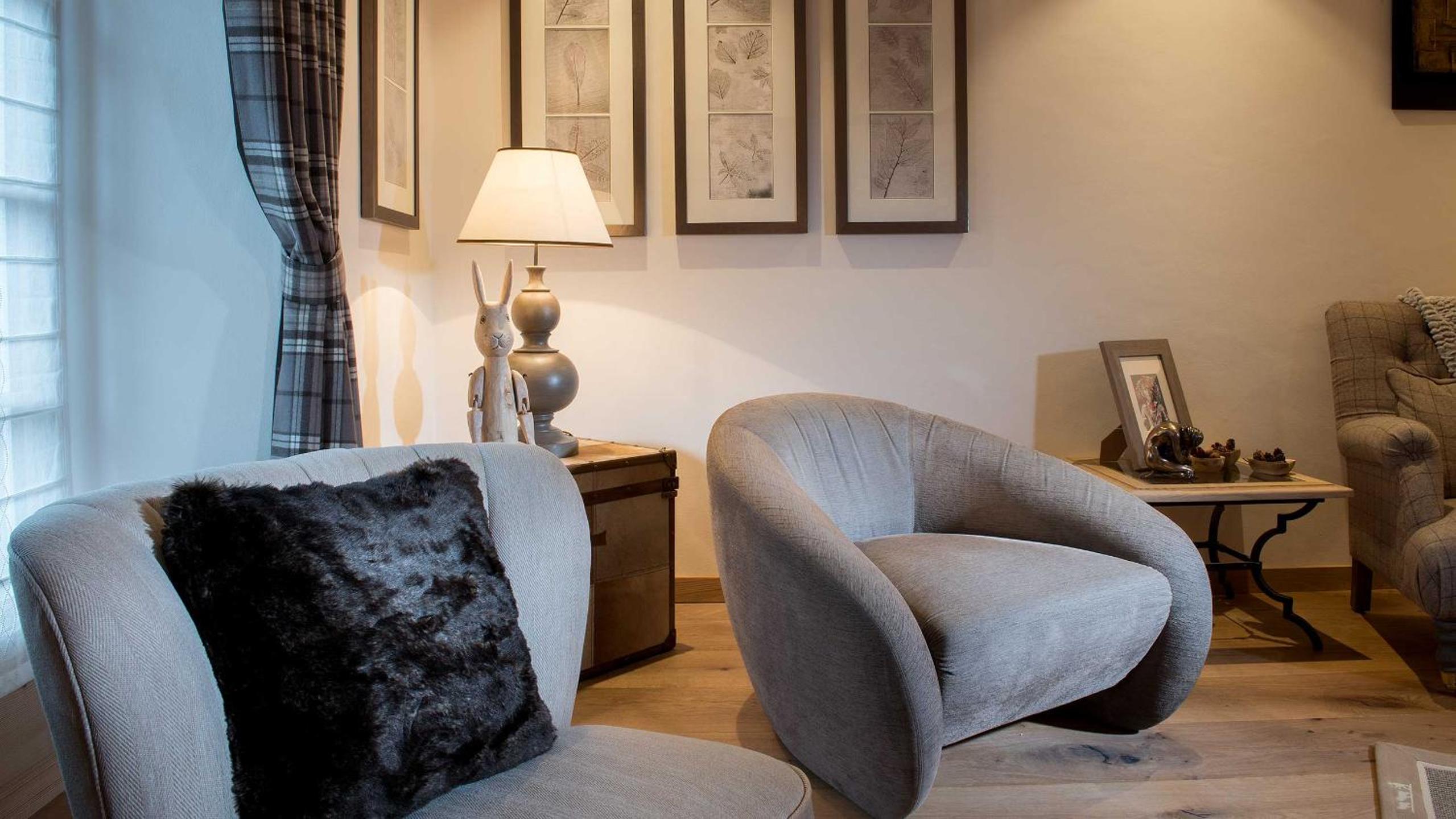 Suite 16 - Photo 8