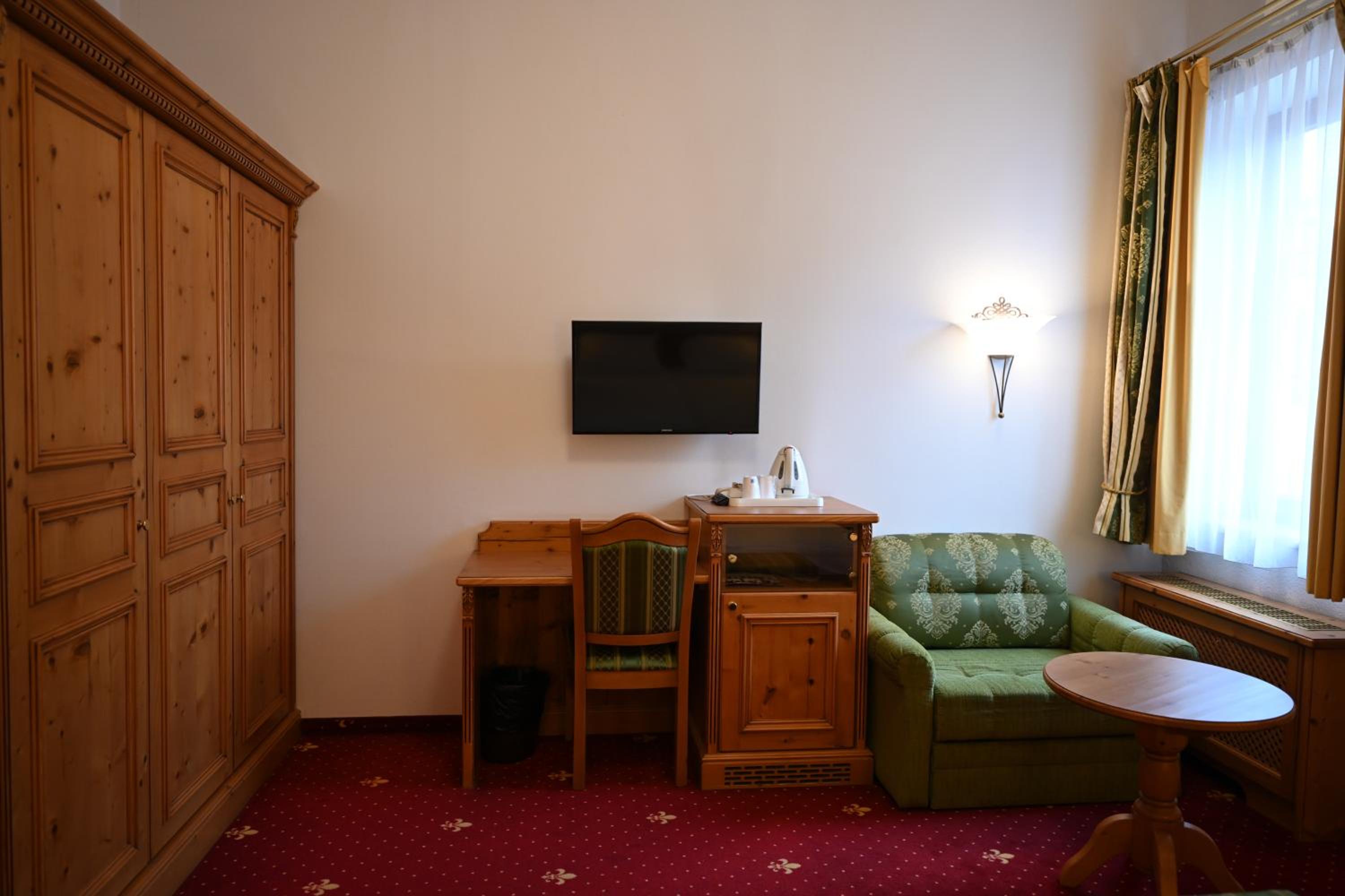 Standard Single Room