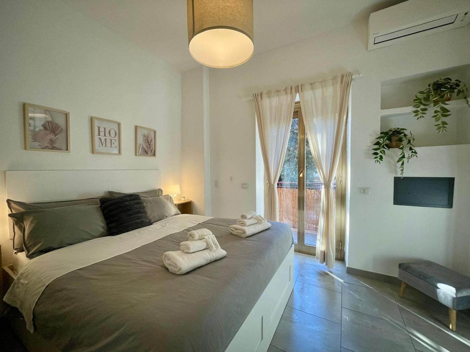 Two-Bedroom Deluxe Apartment
