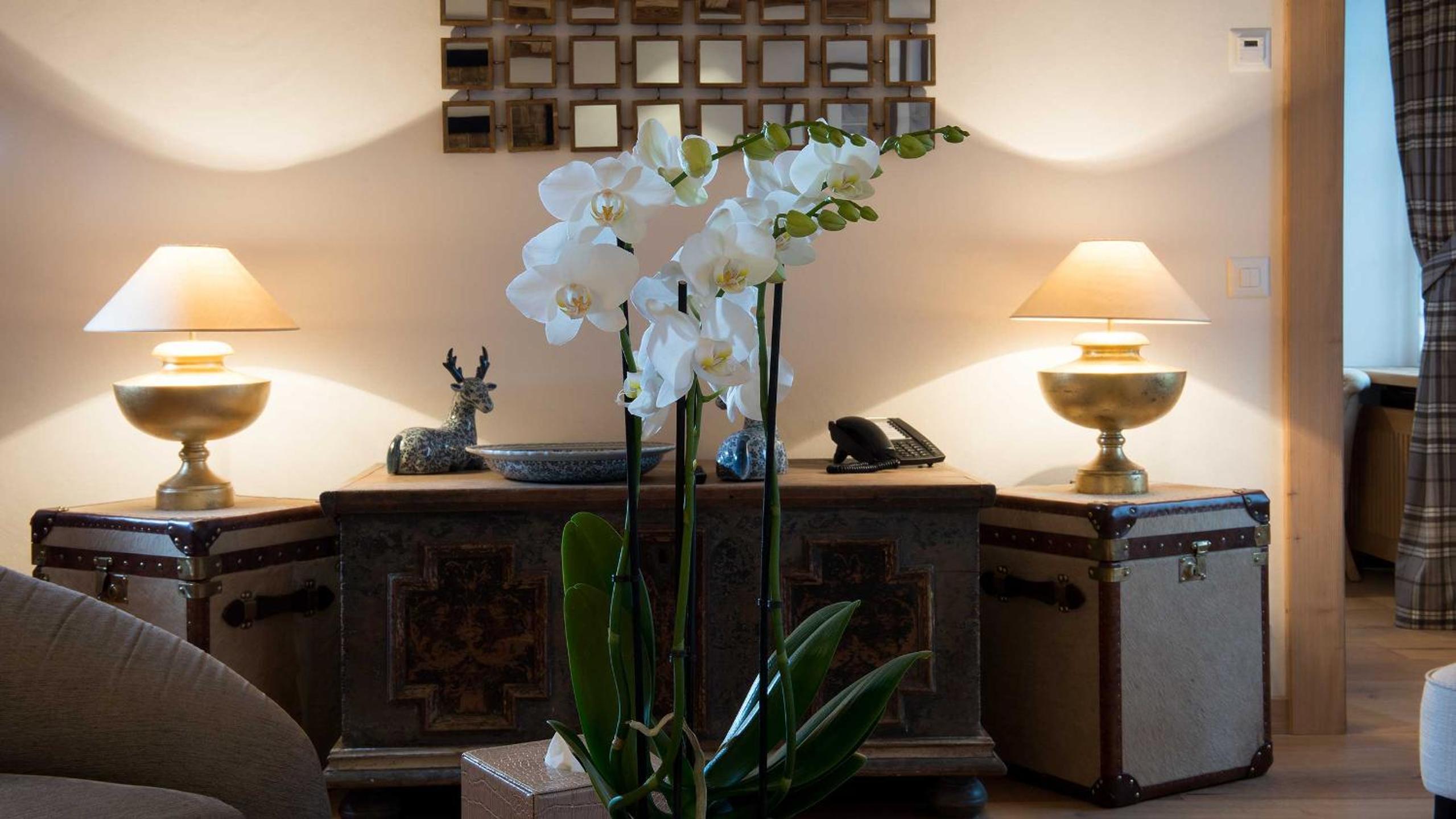 Suite 16 - Photo 1