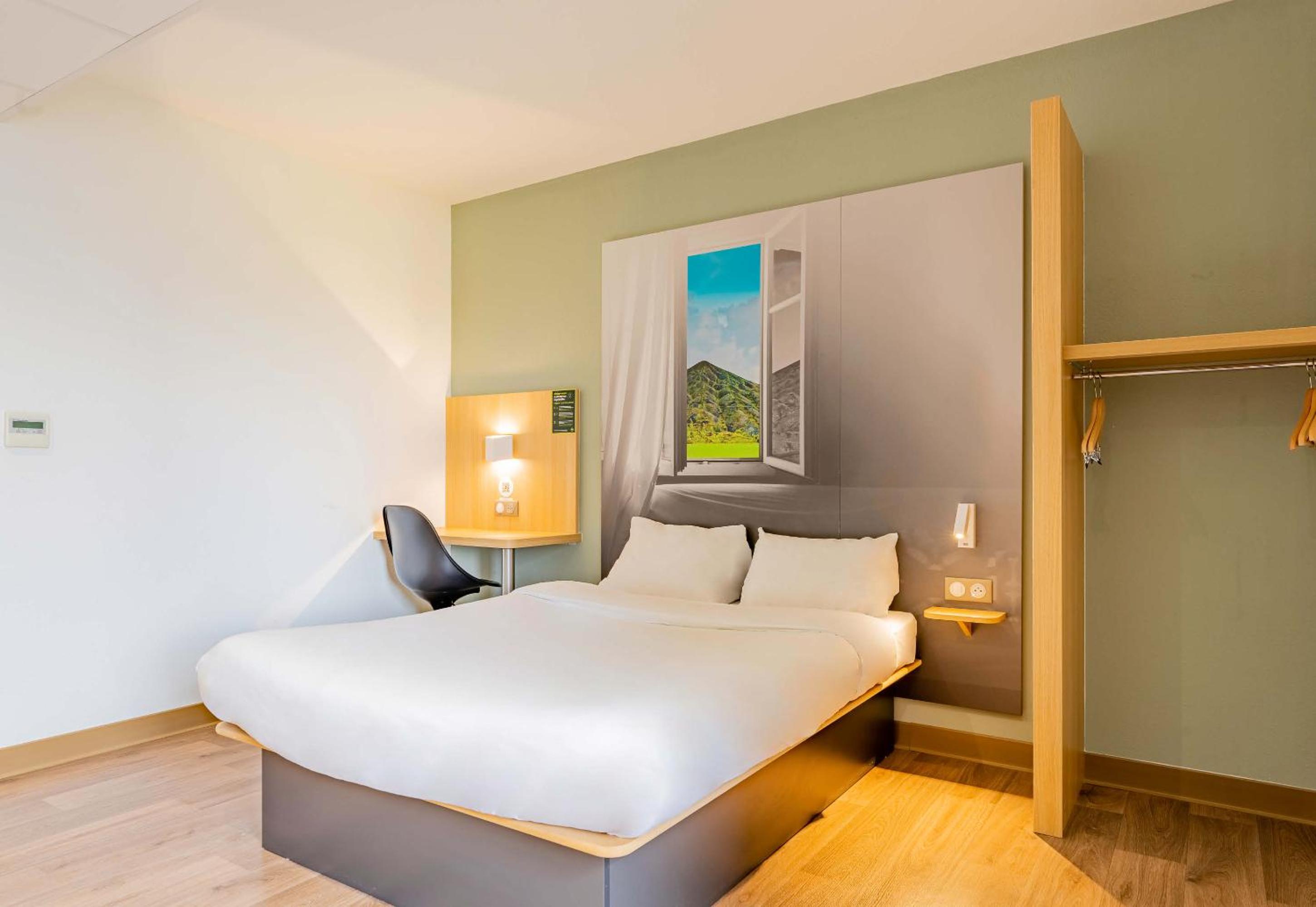 Double Room - Disability Access - Photo 1