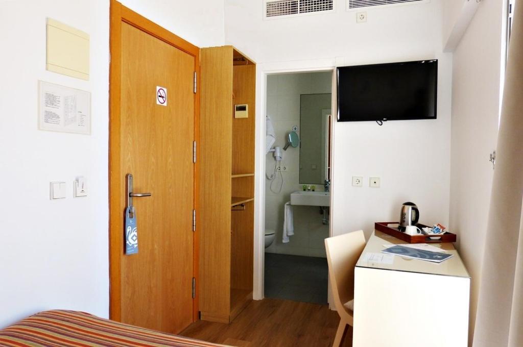 Small Penthouse - Photo 3
