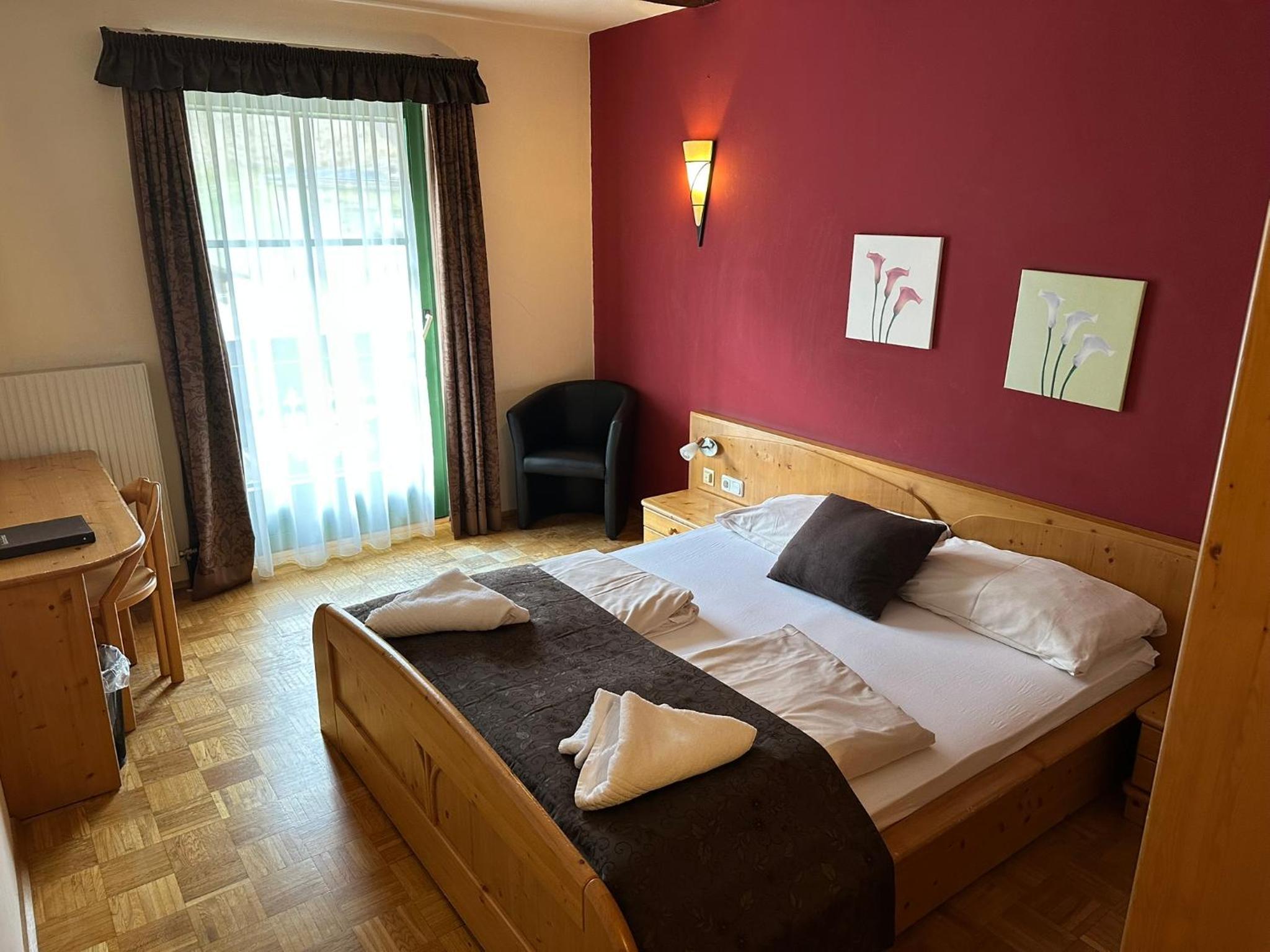 Double Room with Balcony - Photo 1