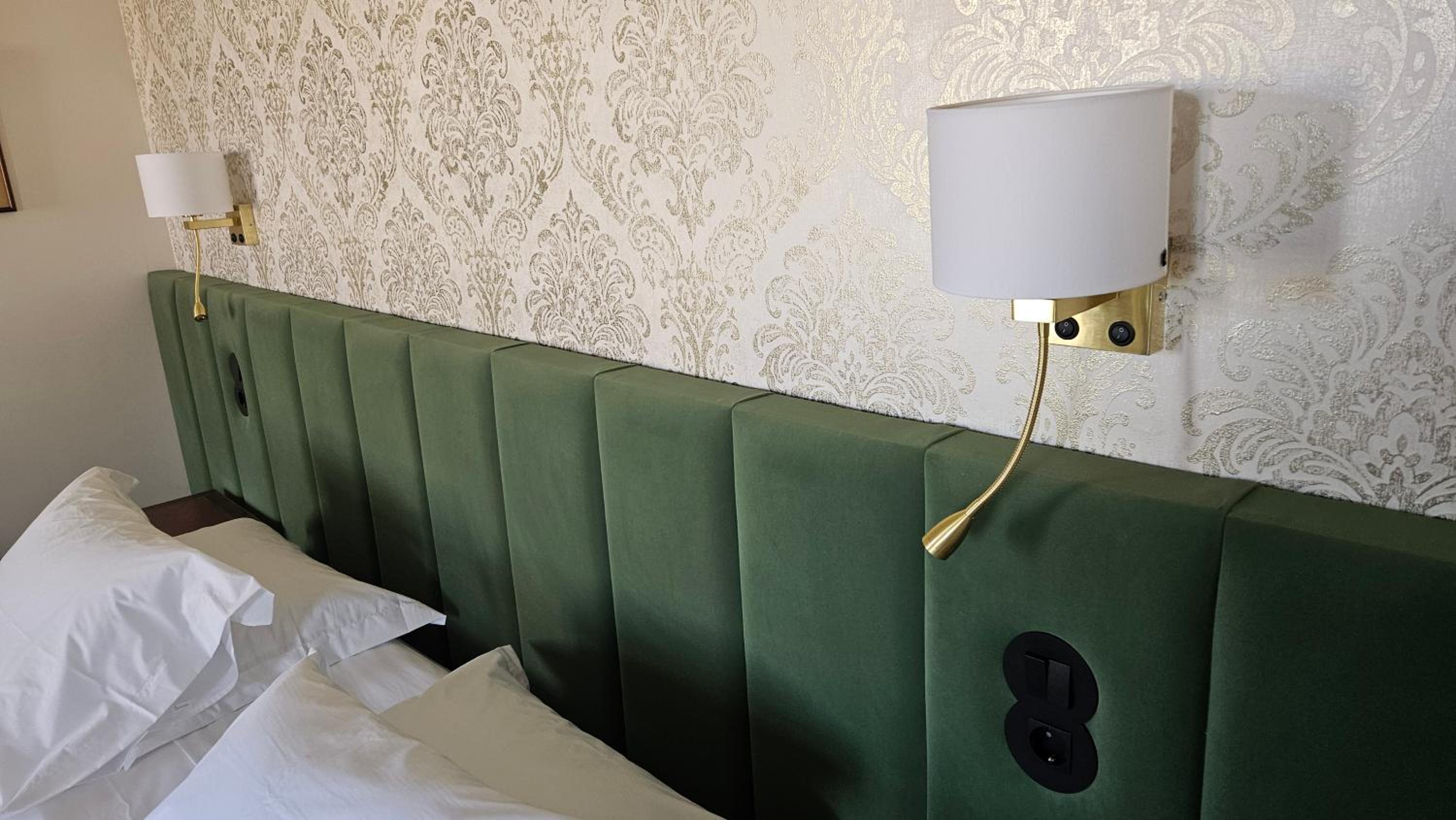 Deluxe Double or Twin Room with Garden View photo 3