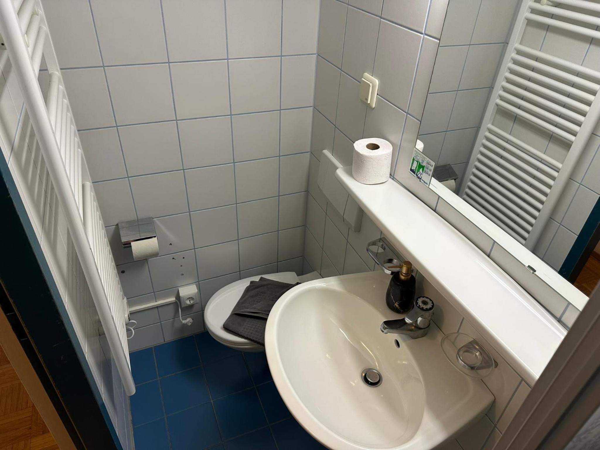 Triple Room with Balcony - Photo 4