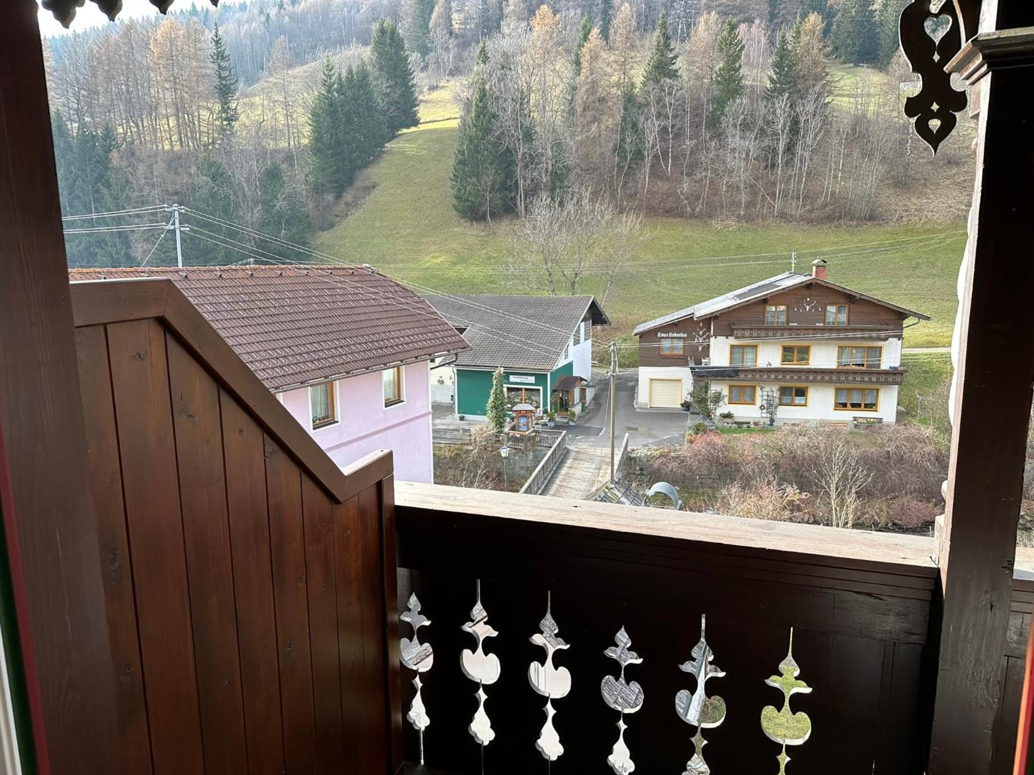 Triple Room with Balcony - Photo 8