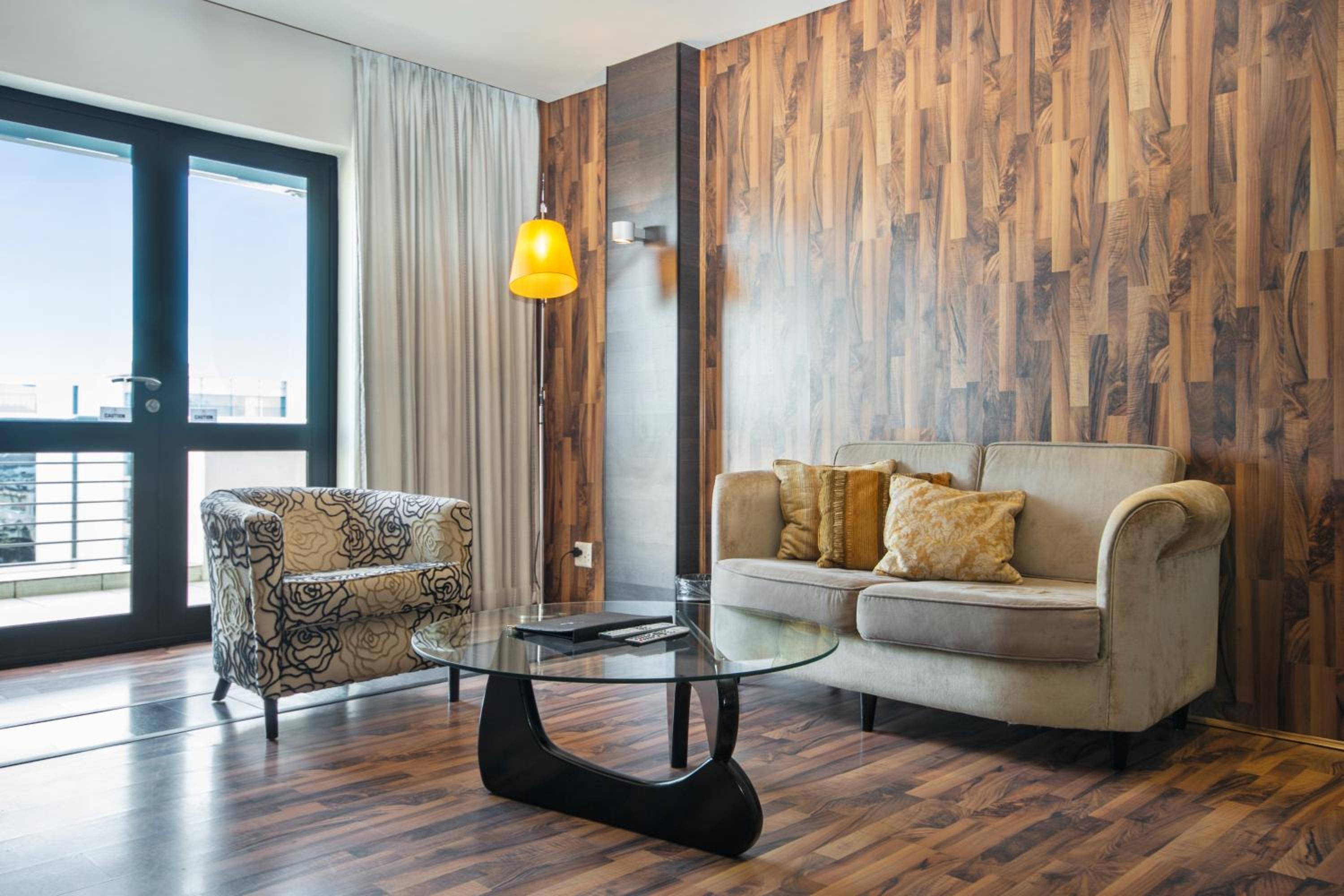 Suite with Balcony - Photo 2