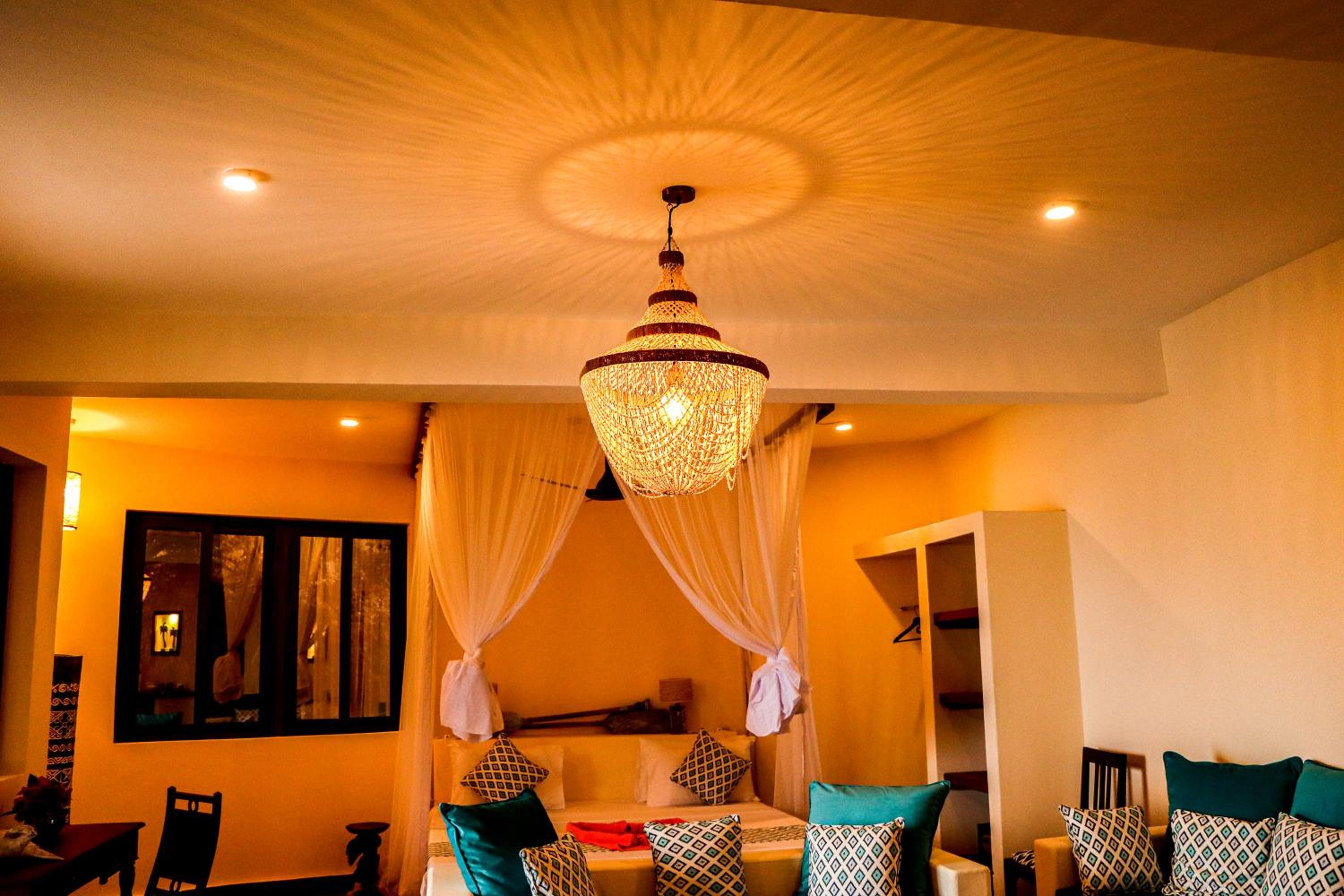 Deluxe Bungalow with Sea View - Photo 13