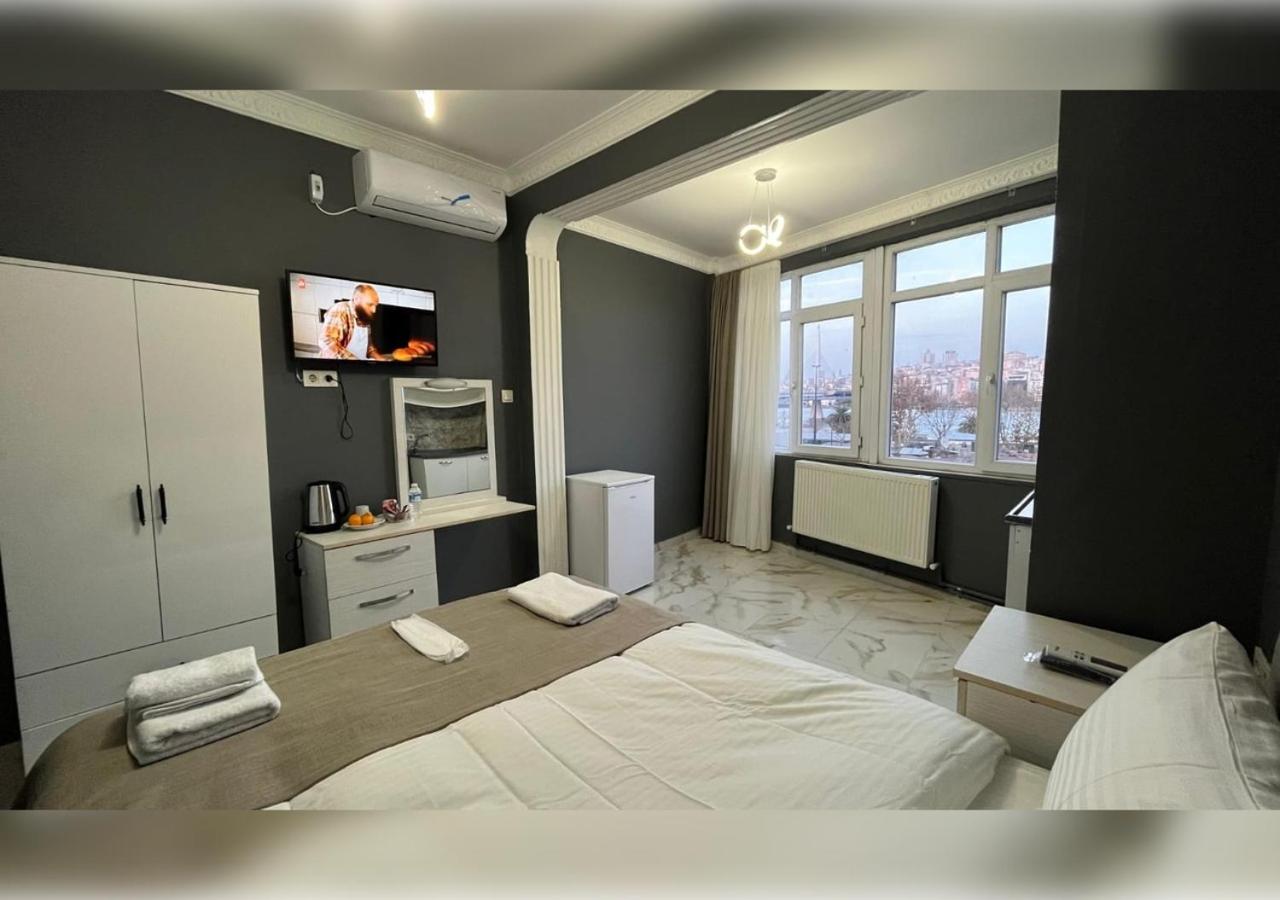 Suite with City View photo 2