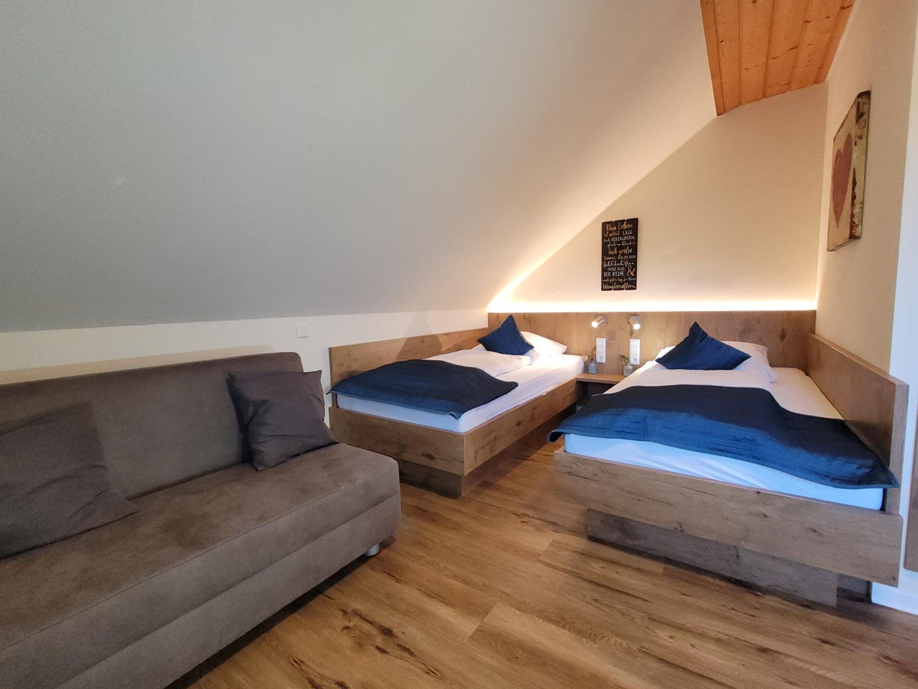 Standard Twin Room with Garden View