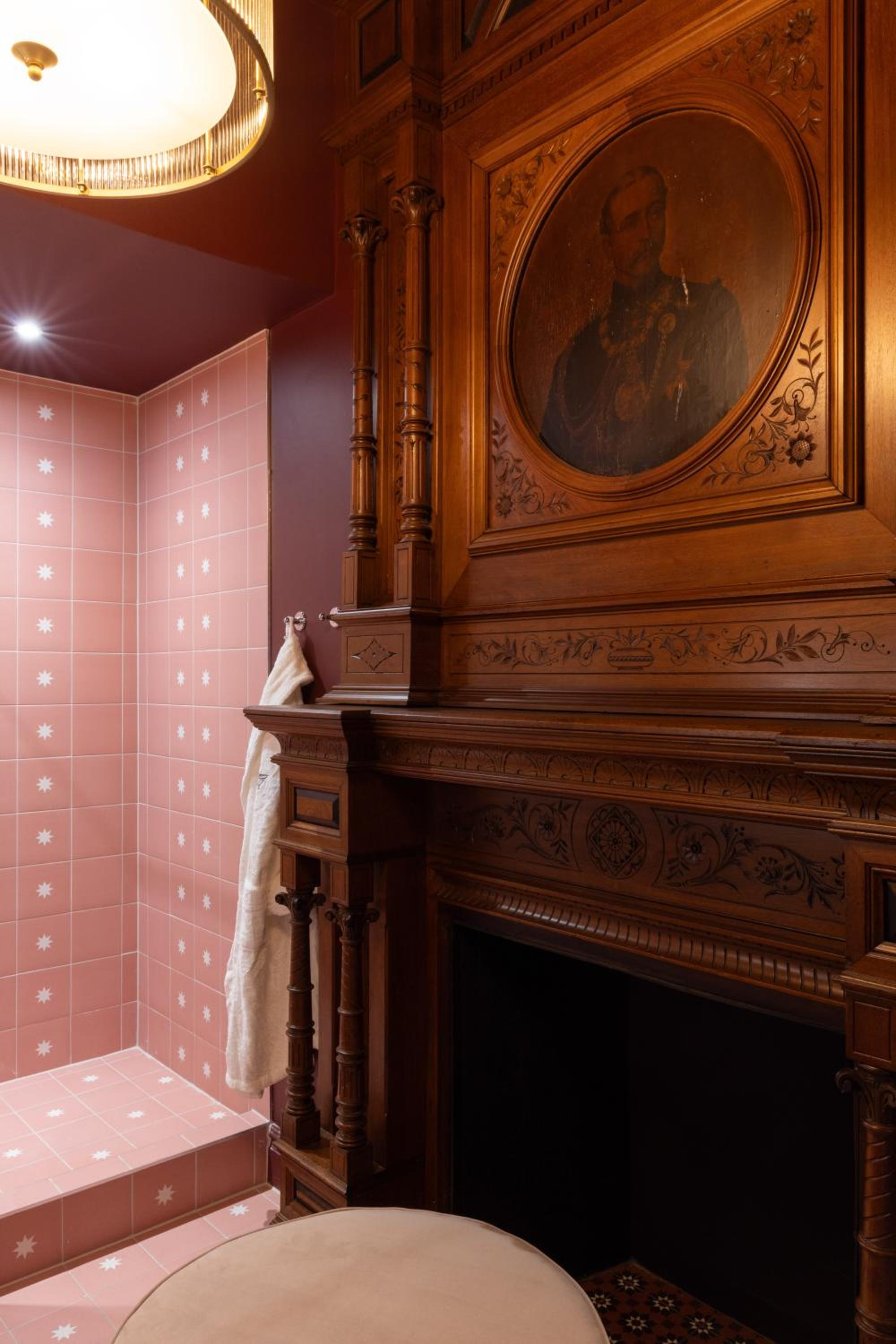 Accessible Luxe King Room photo 2