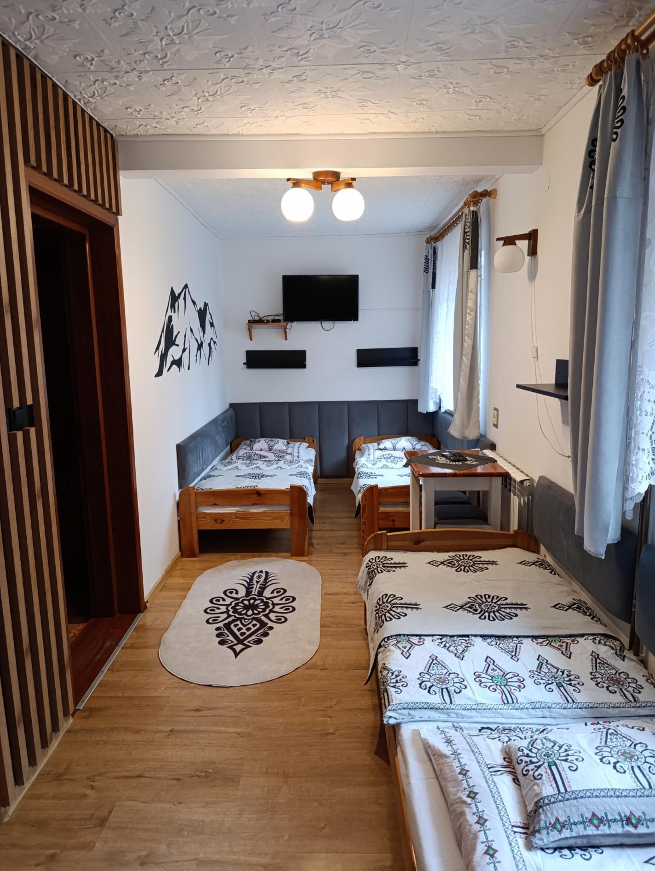 Triple Room with Bathroom photo 1
