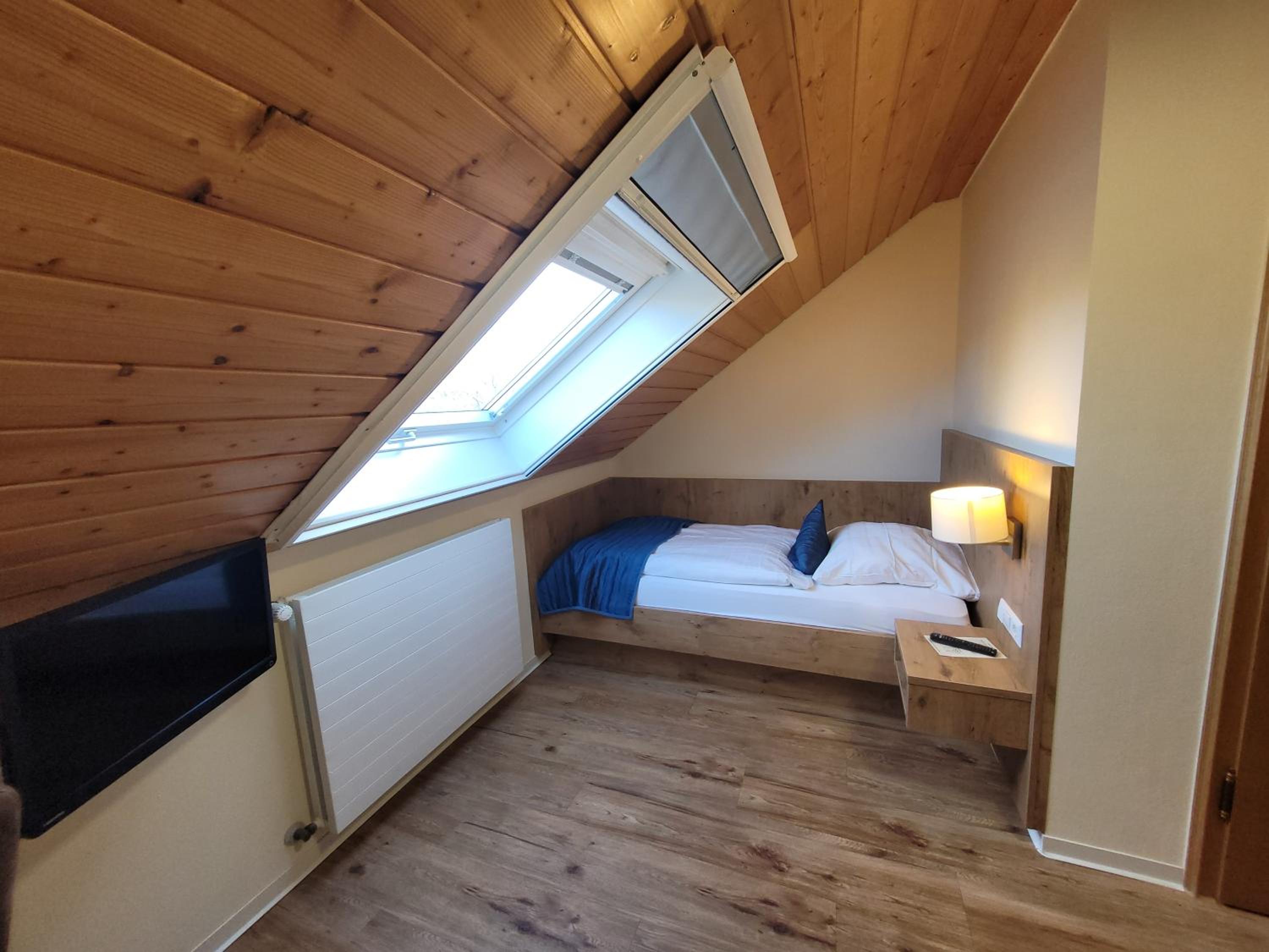 Standard Single Room