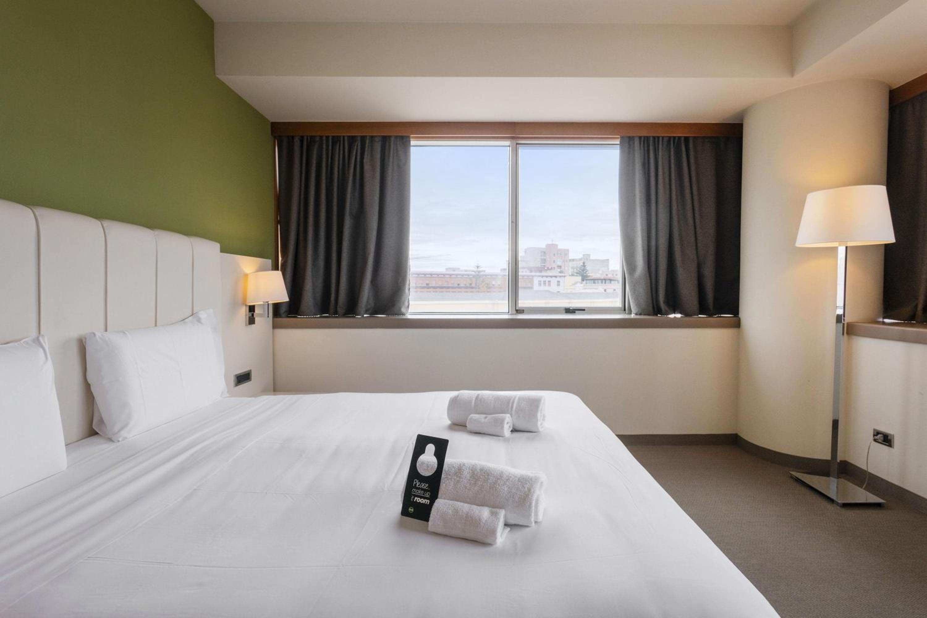 Standard Double Room - Photo 1