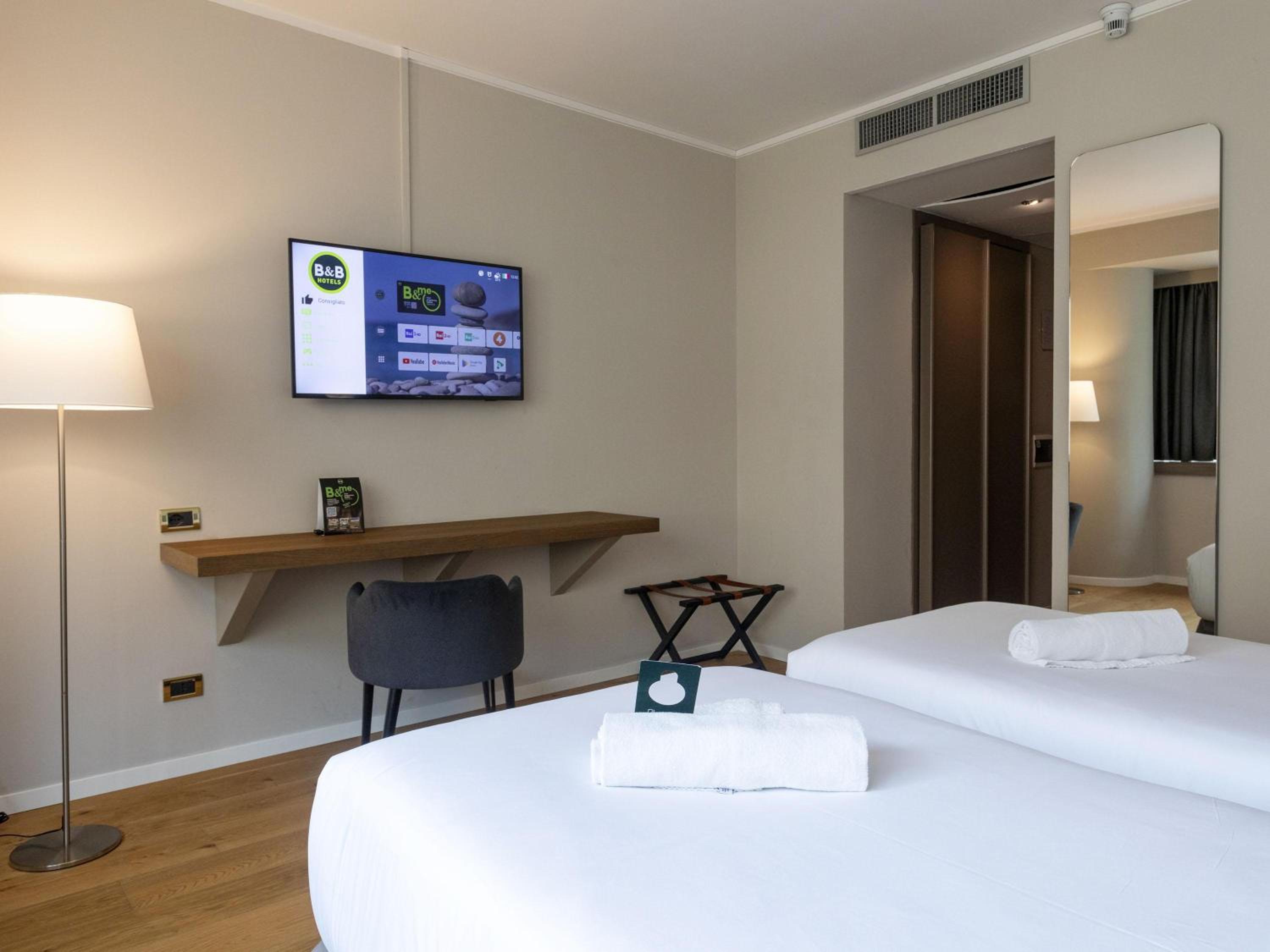 Twin Room - Photo 3