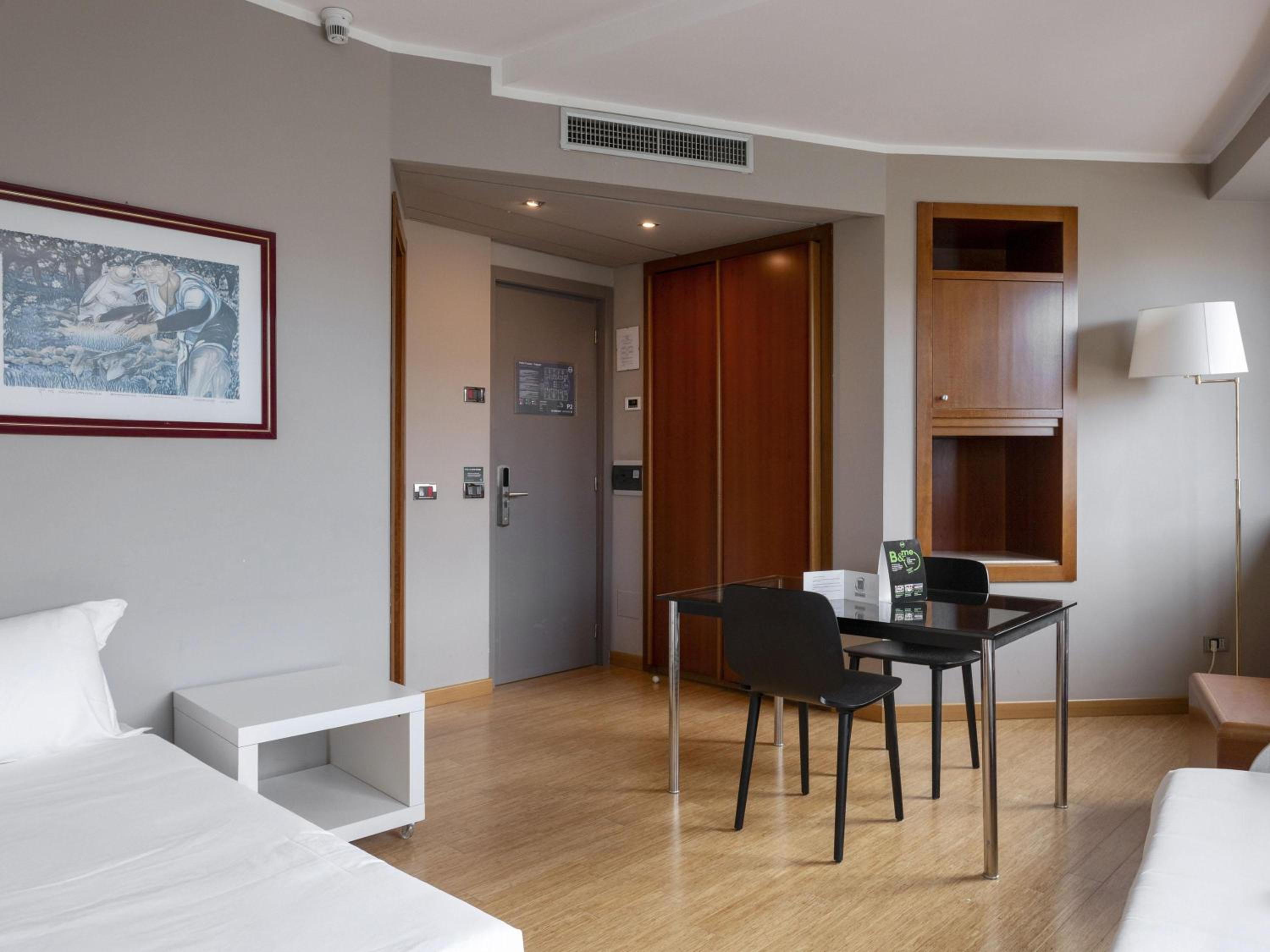 Suite - Photo 4
