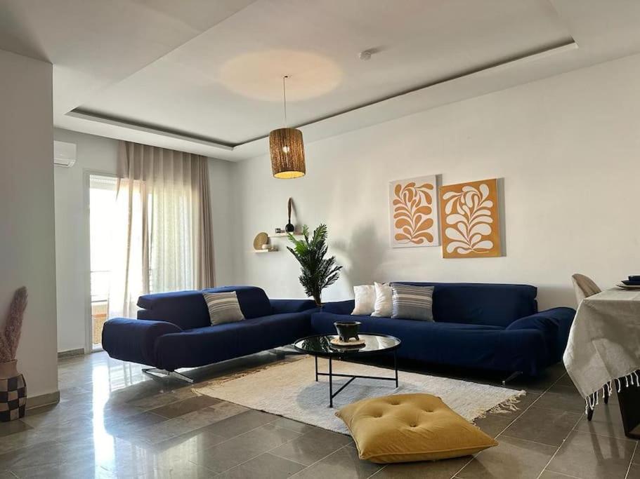 Three-Bedroom Apartment photo 1