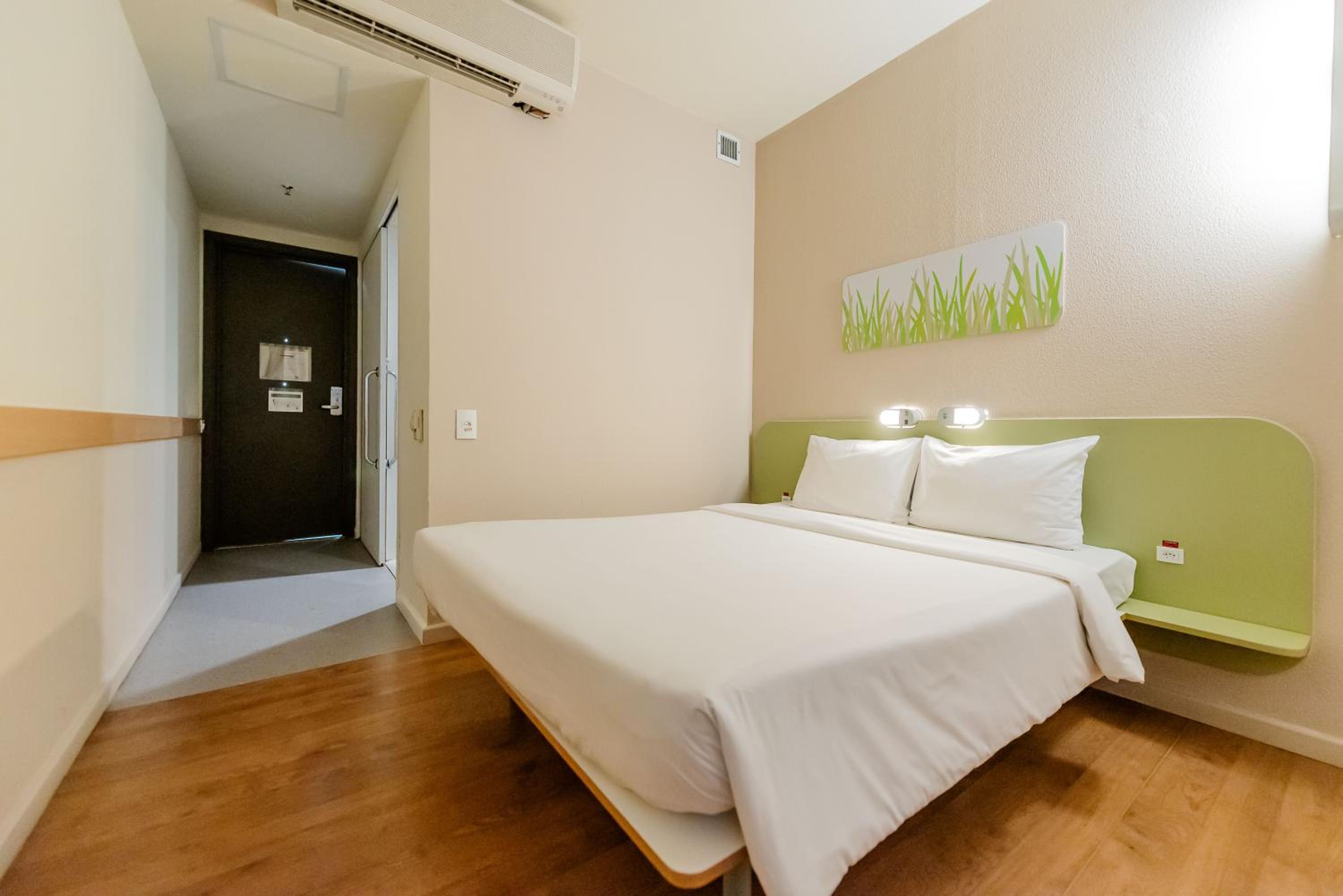Standard Double Room - Disability Access