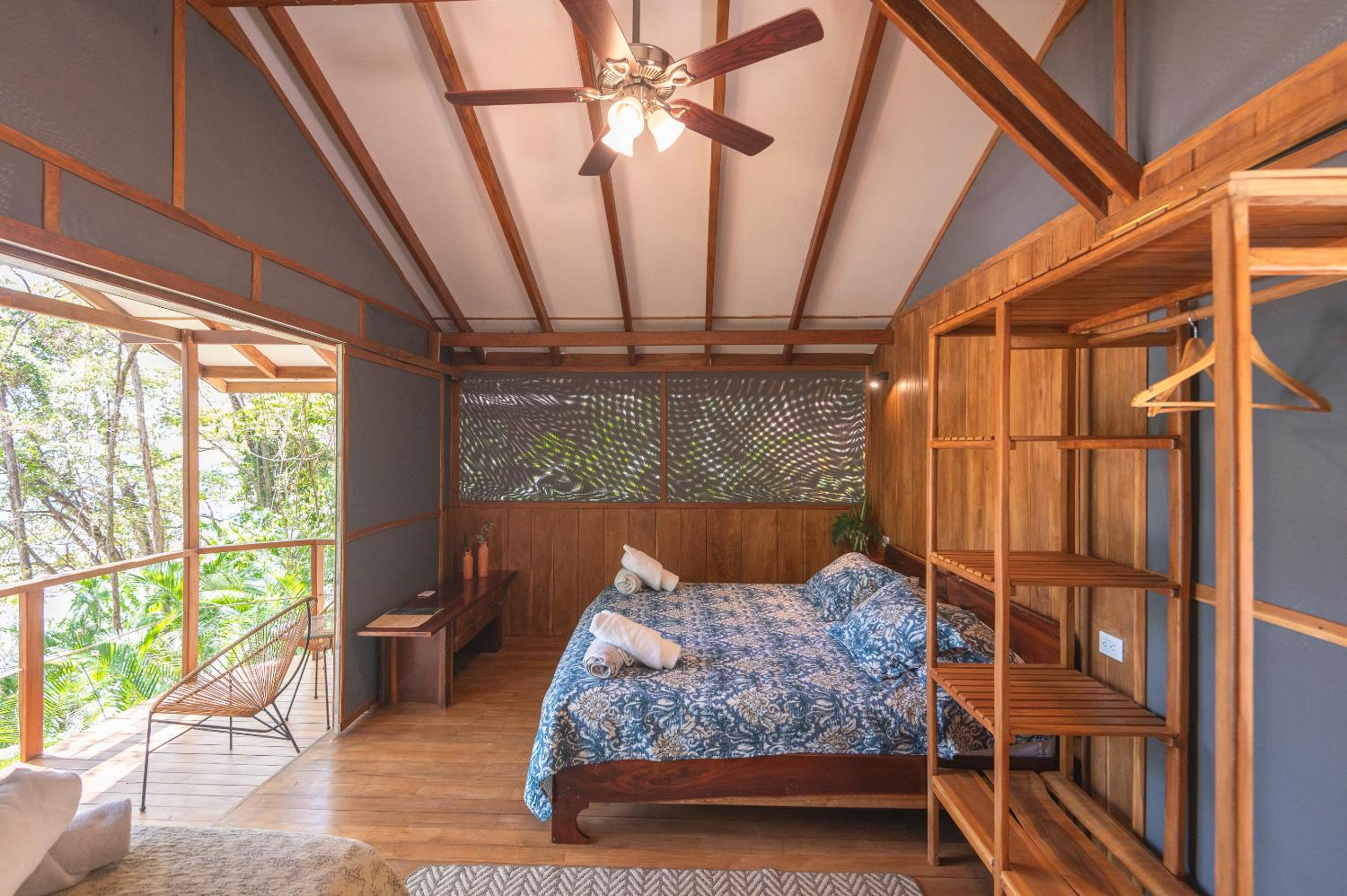 Deluxe Bungalow with Sea View