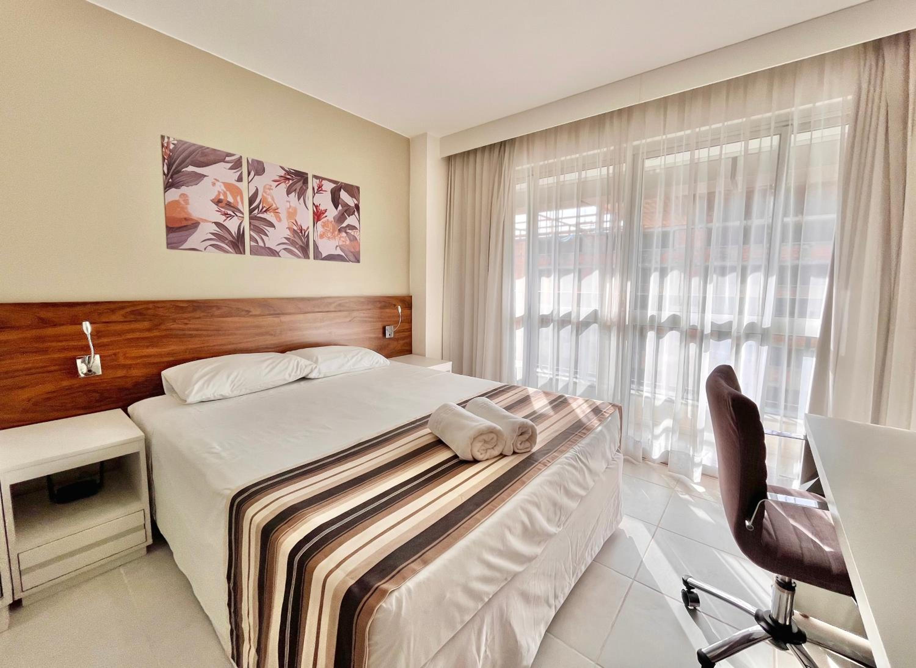 Deluxe Queen Room