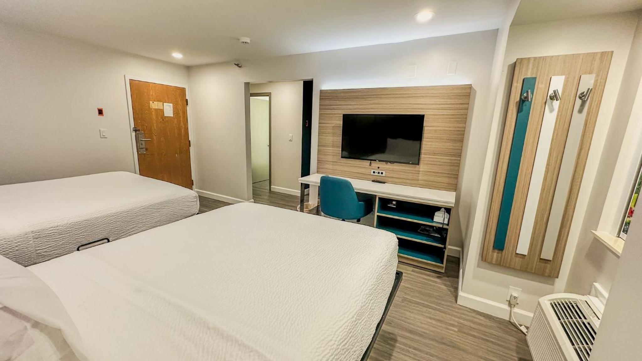 Studio Suite with Two Queen Beds - Non-Smoking - Photo 1