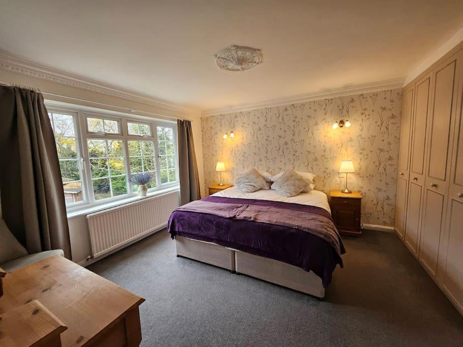 Three-Bedroom House photo 2