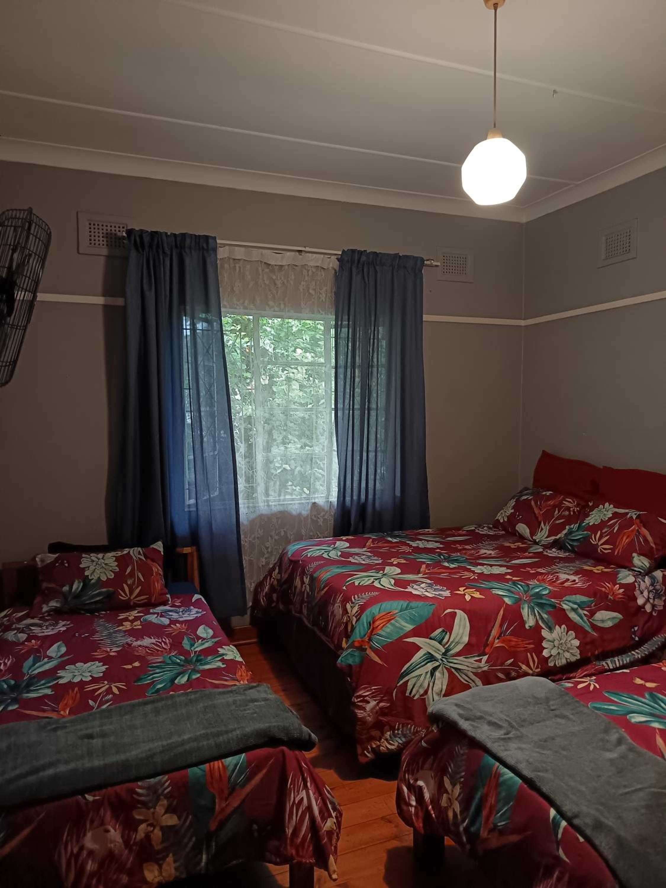 Double Room with Shared Bathroom photo 2
