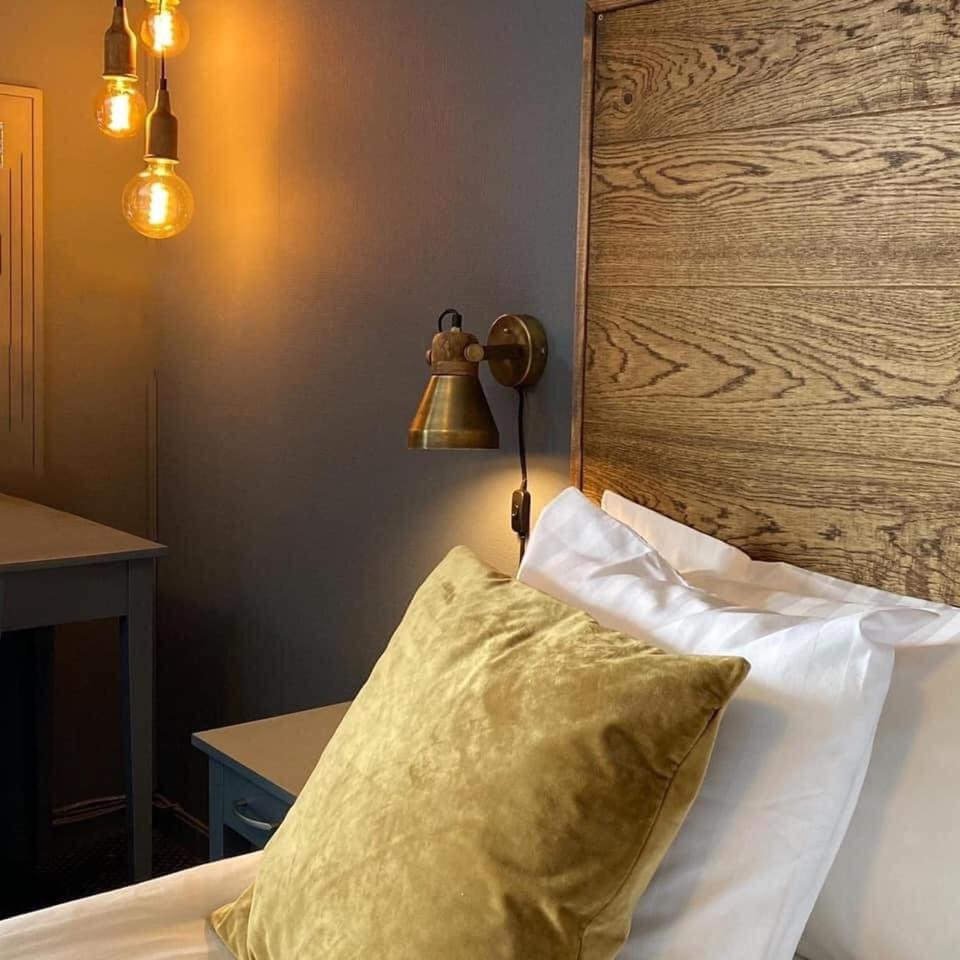Small Double or Twin Room photo 3
