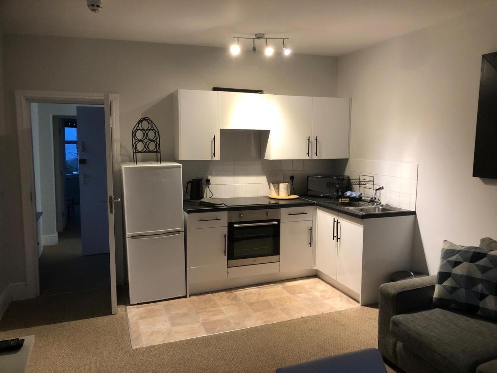 Three-Bedroom Apartment photo 2