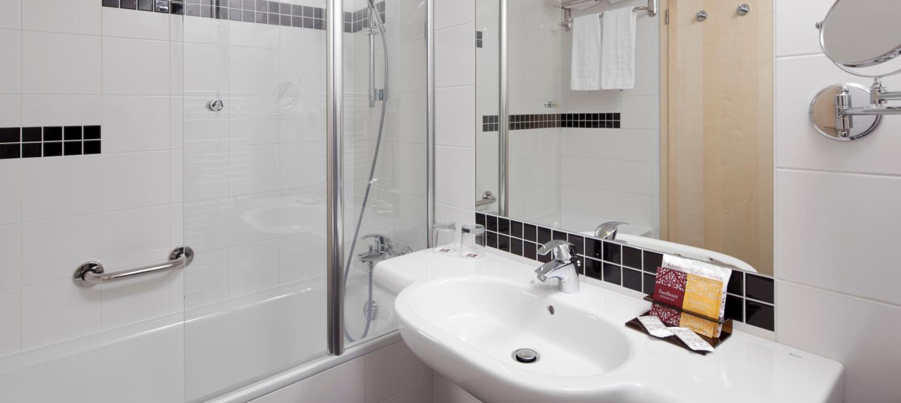 Standard Double Room - Photo 2