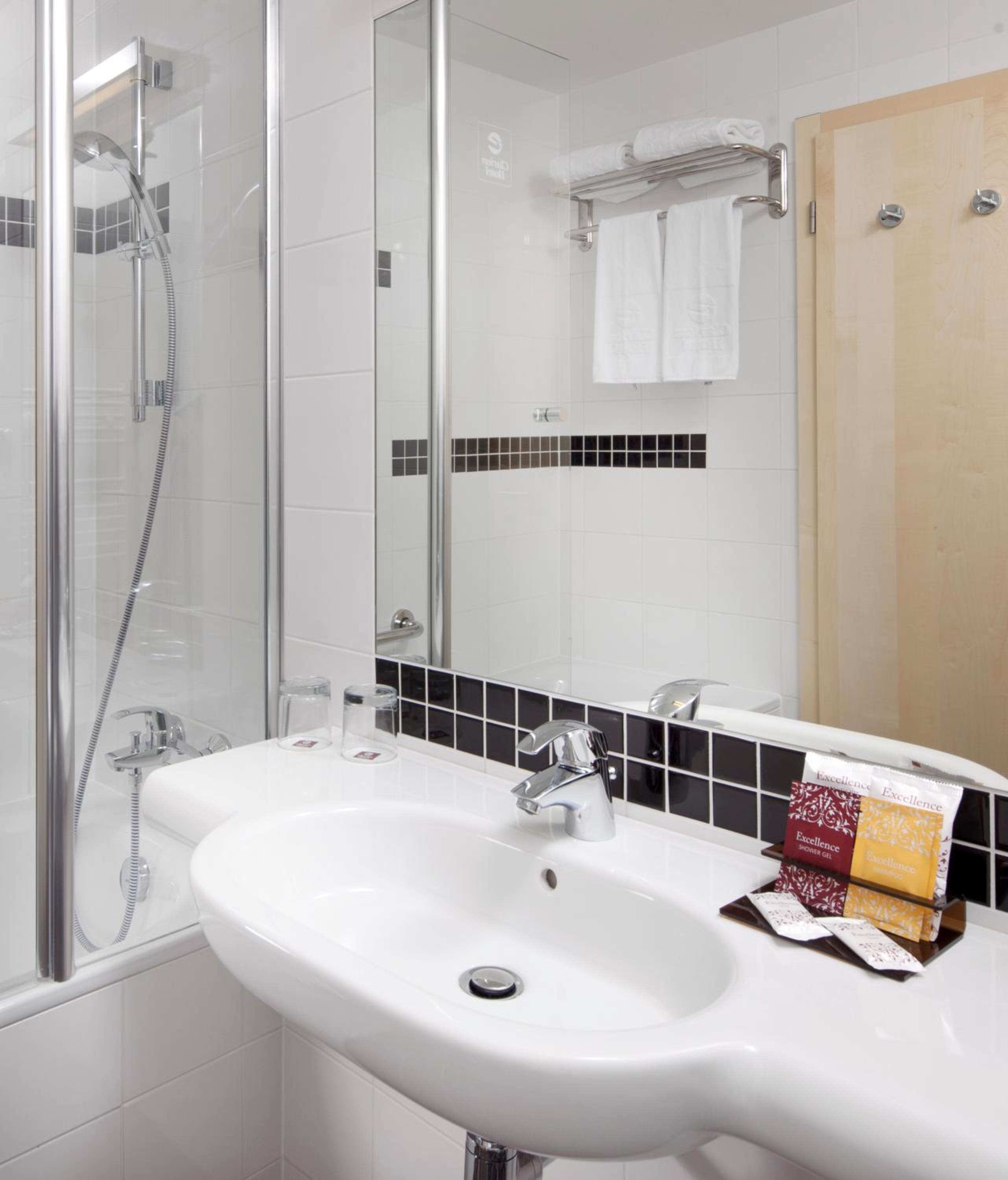 Standard Double Room - Photo 1