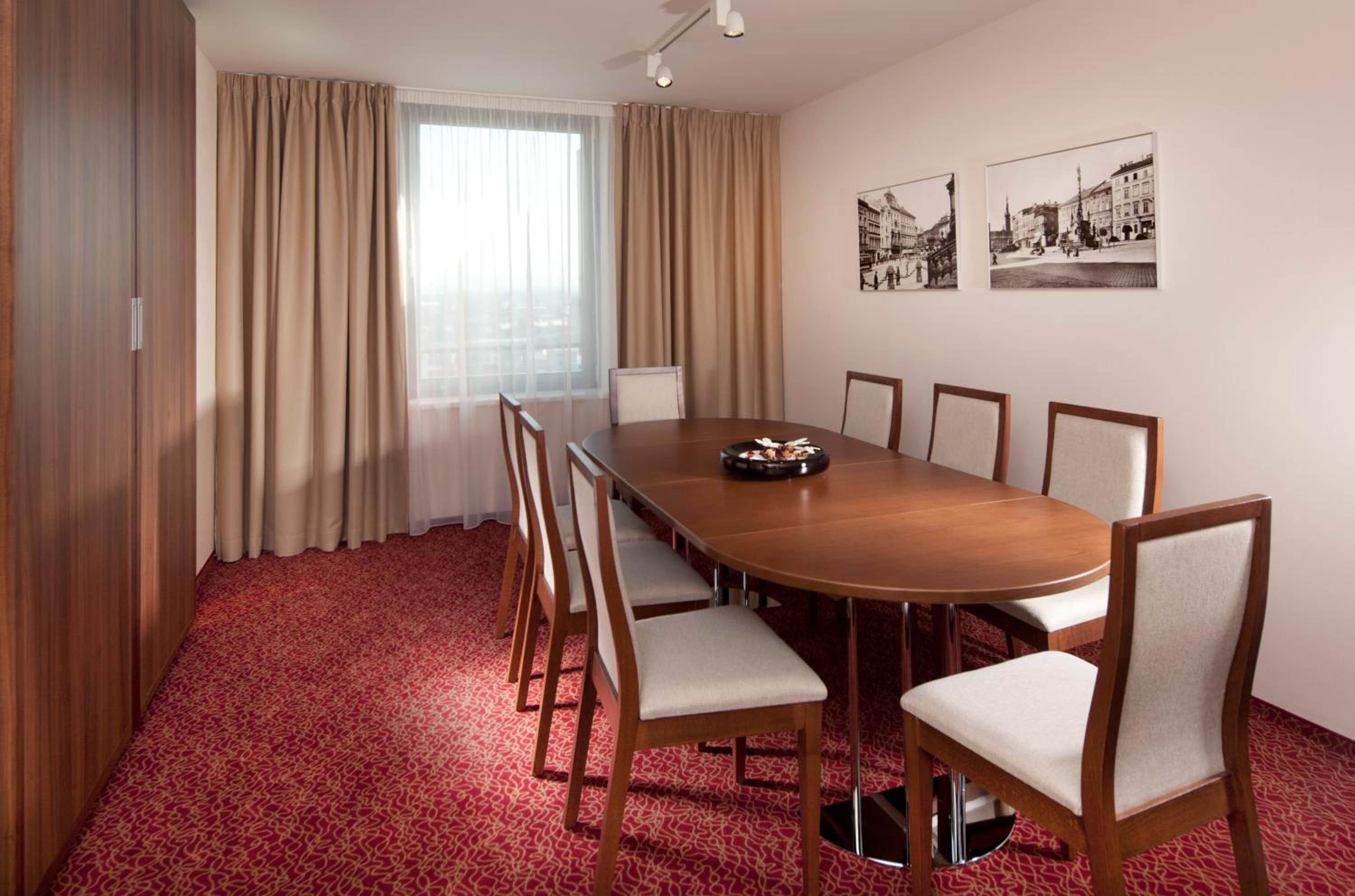 Business Suite (2 Adults) photo 3
