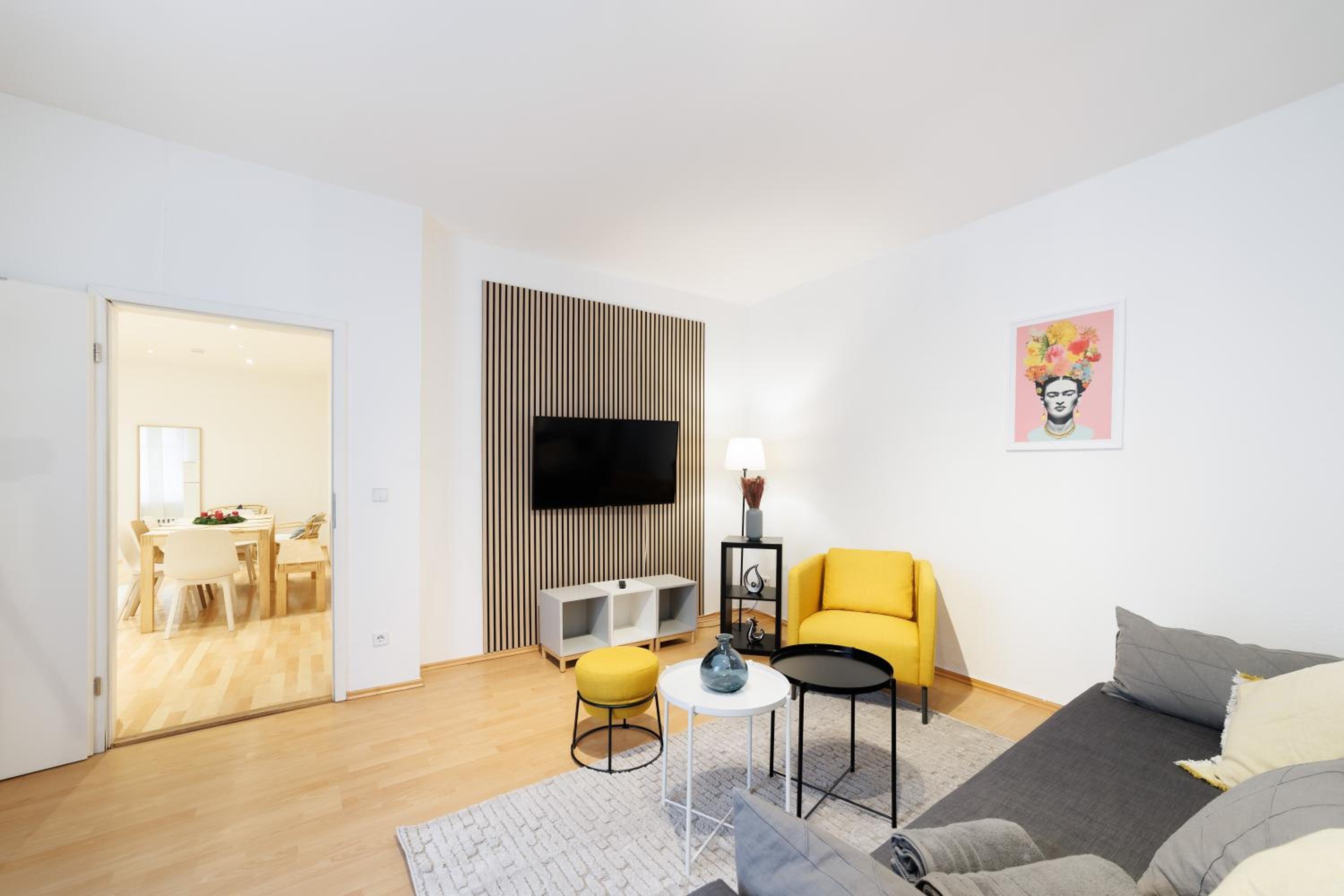 Three-Bedroom Apartment - High Floor photo 1
