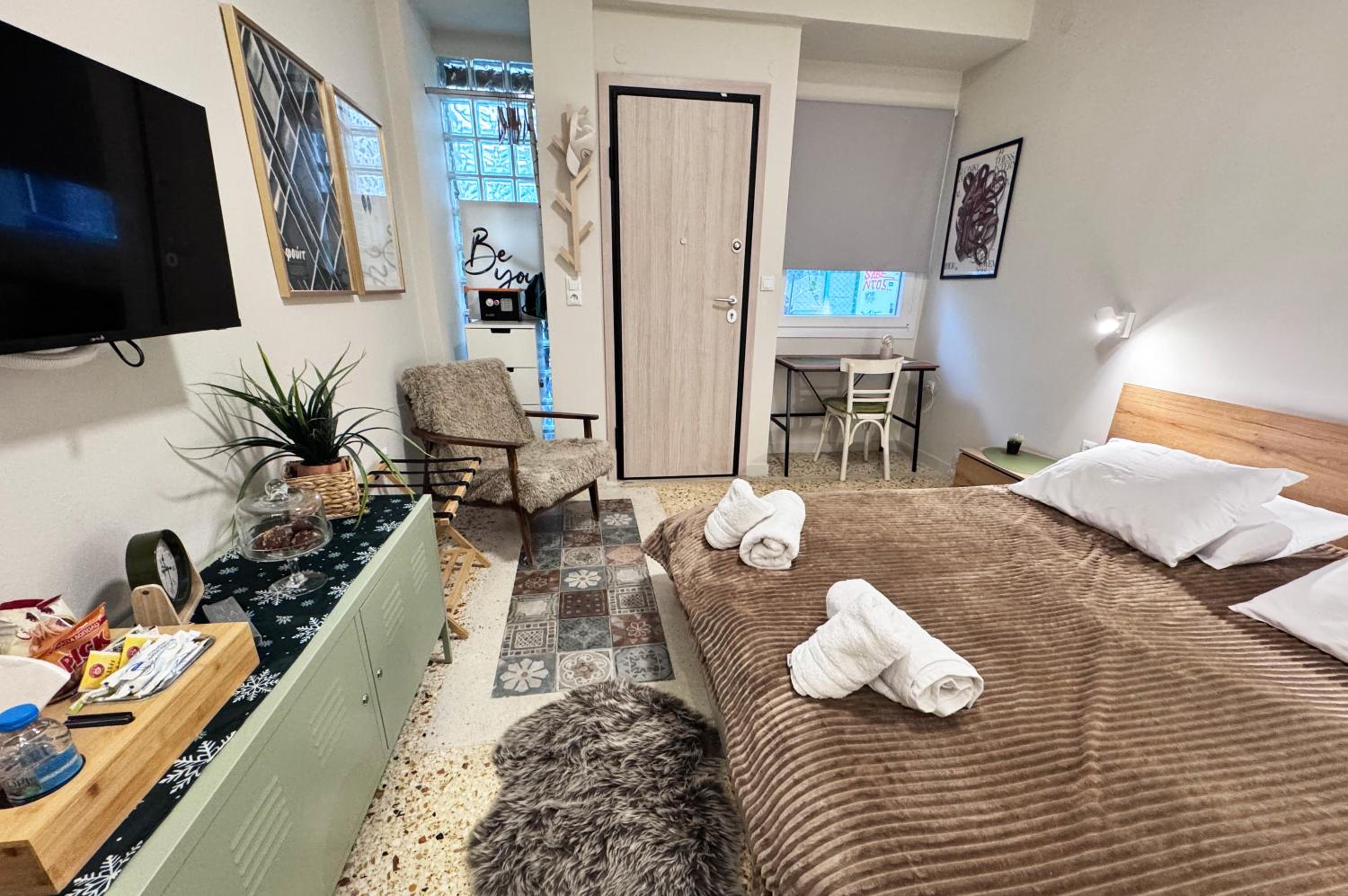 One-Bedroom Apartment