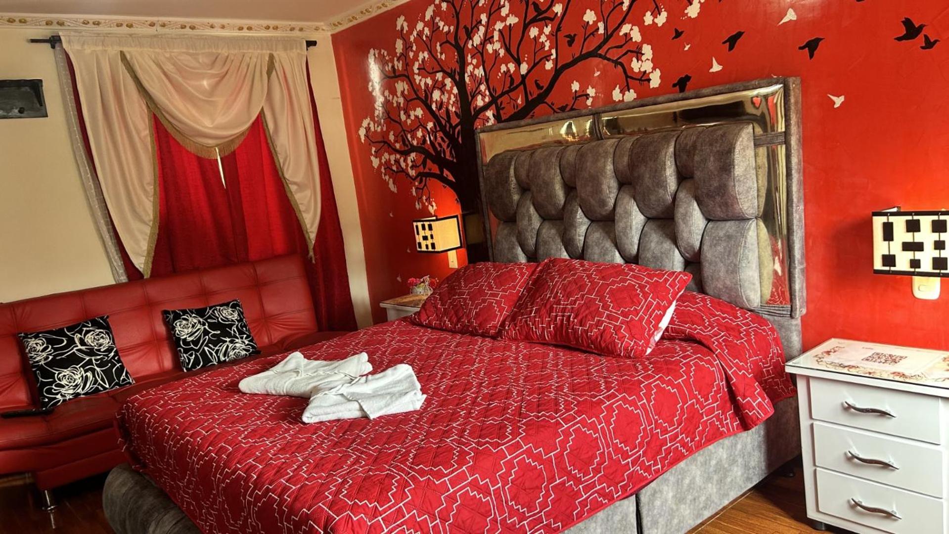 Standard Queen Room