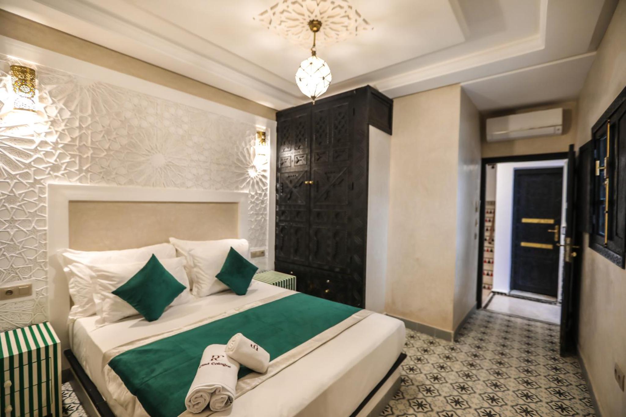 Standard Double or Twin Room - Photo 14