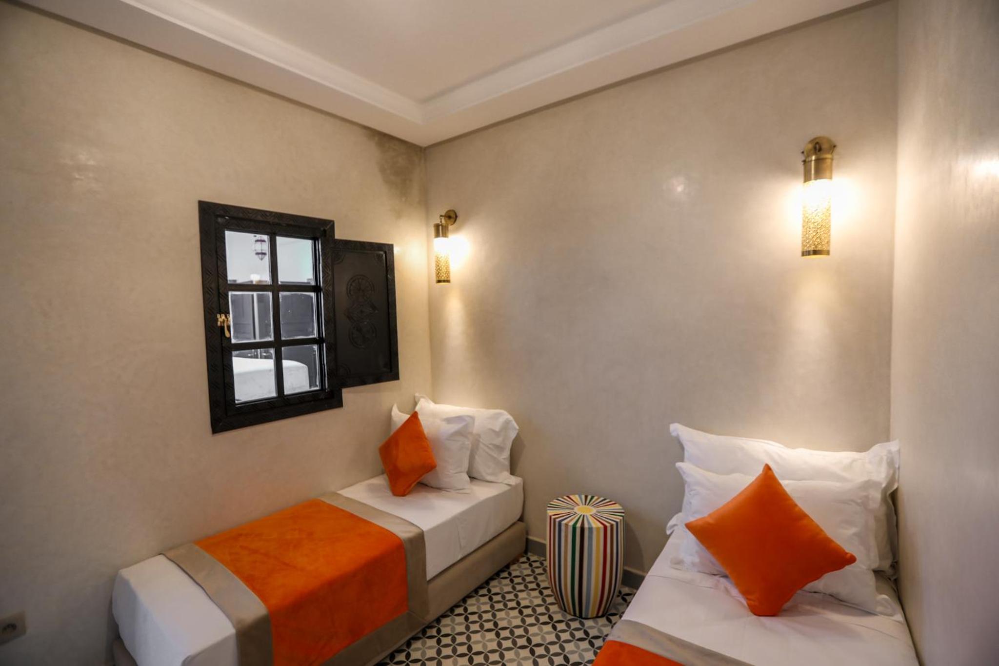 Standard Double or Twin Room - Photo 21