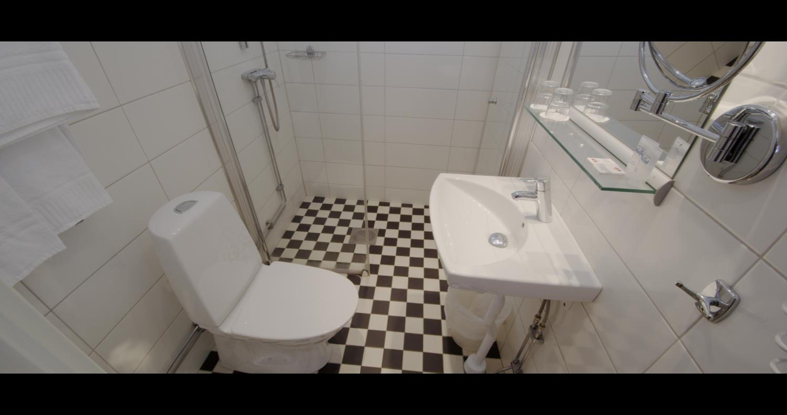 Single Room - Photo 2
