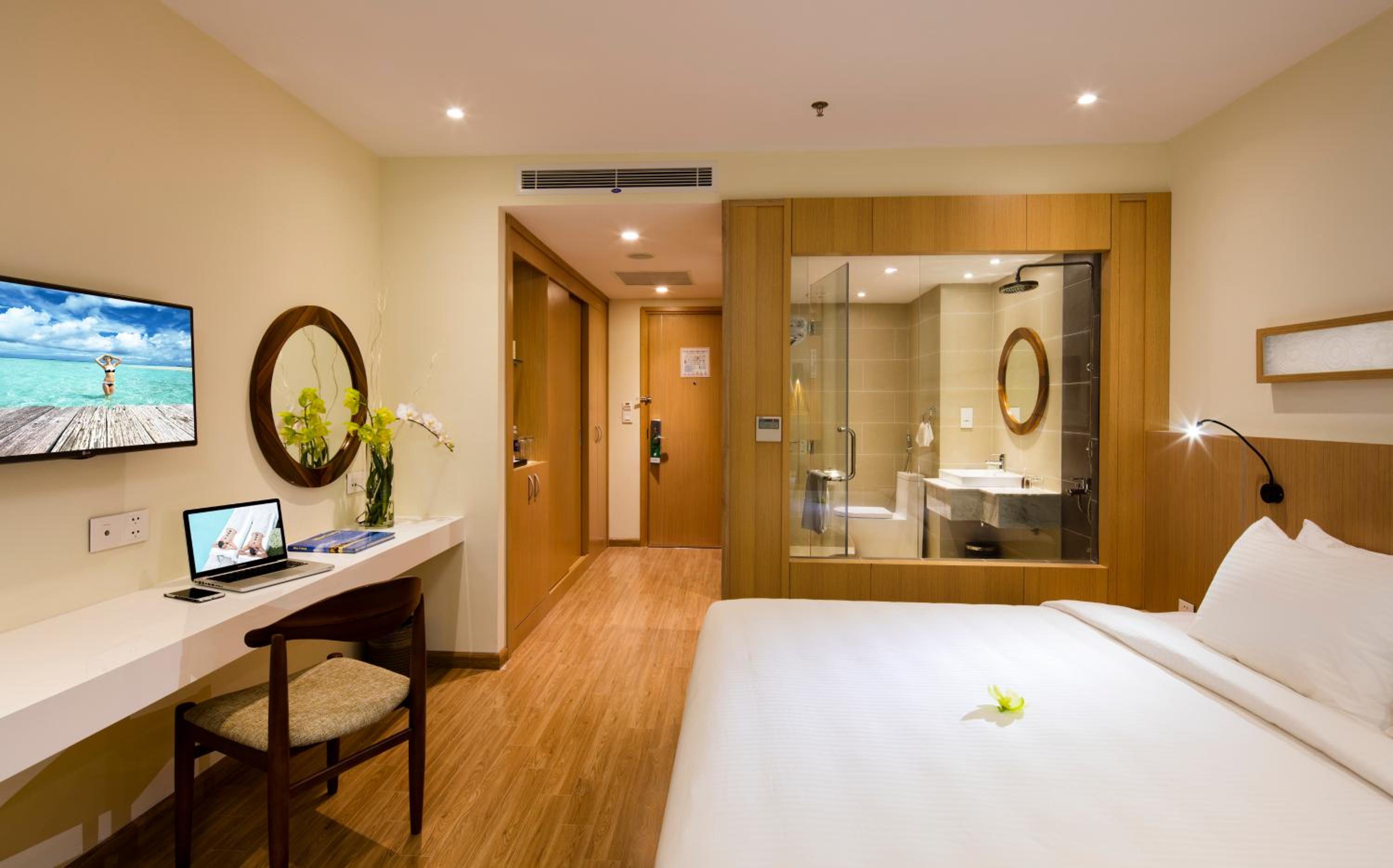 Superior King Room