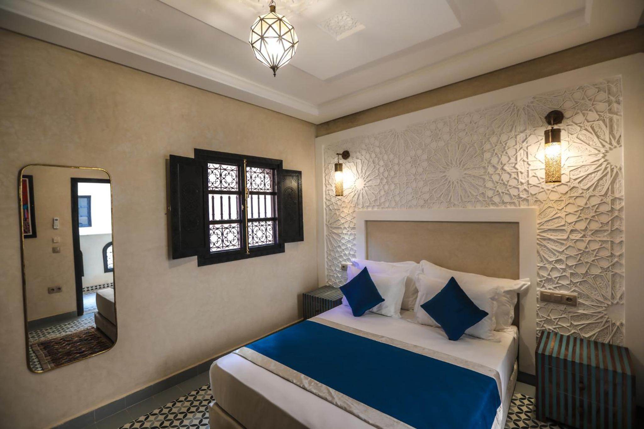 Deluxe Room - Photo 4
