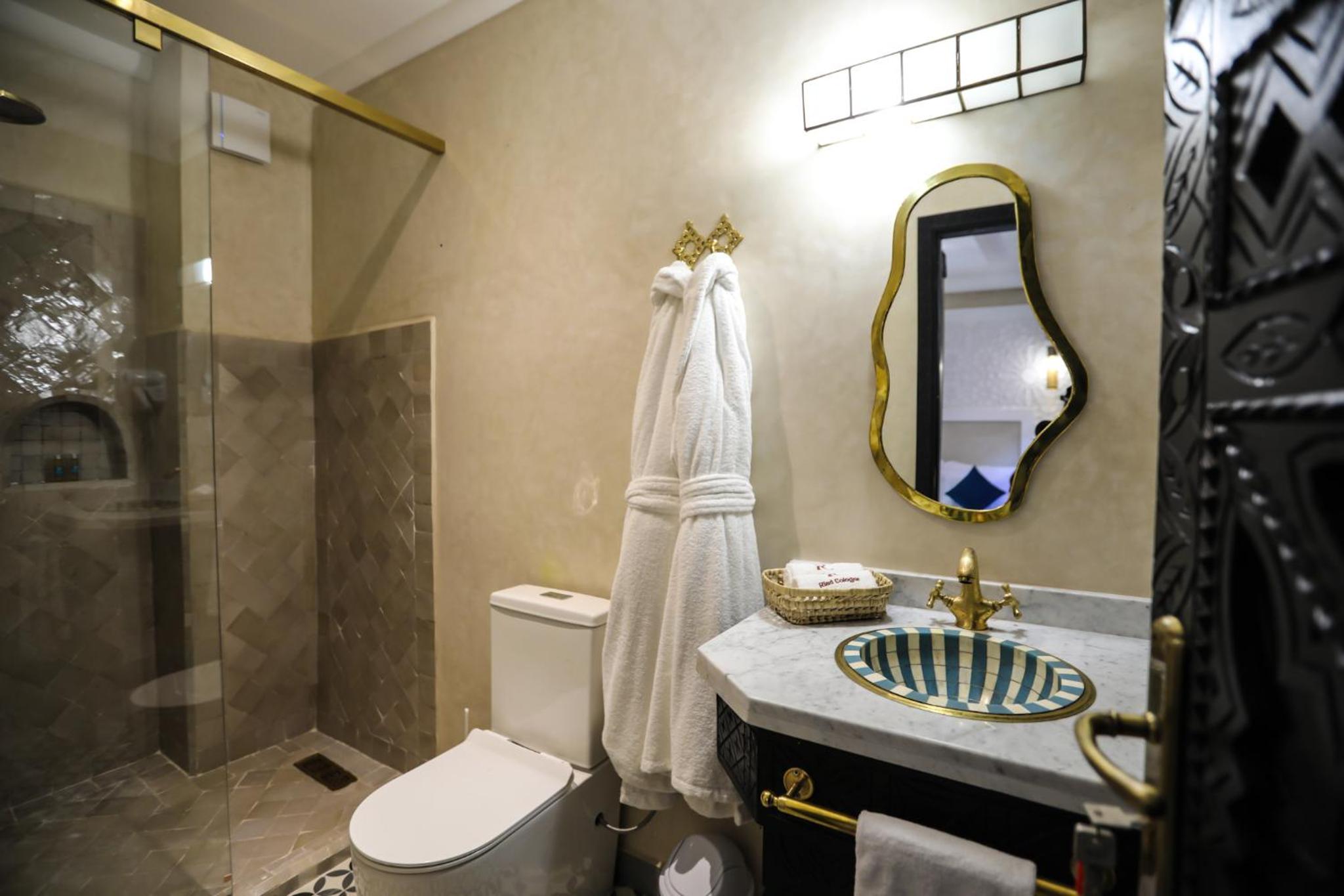 Deluxe Room - Photo 3